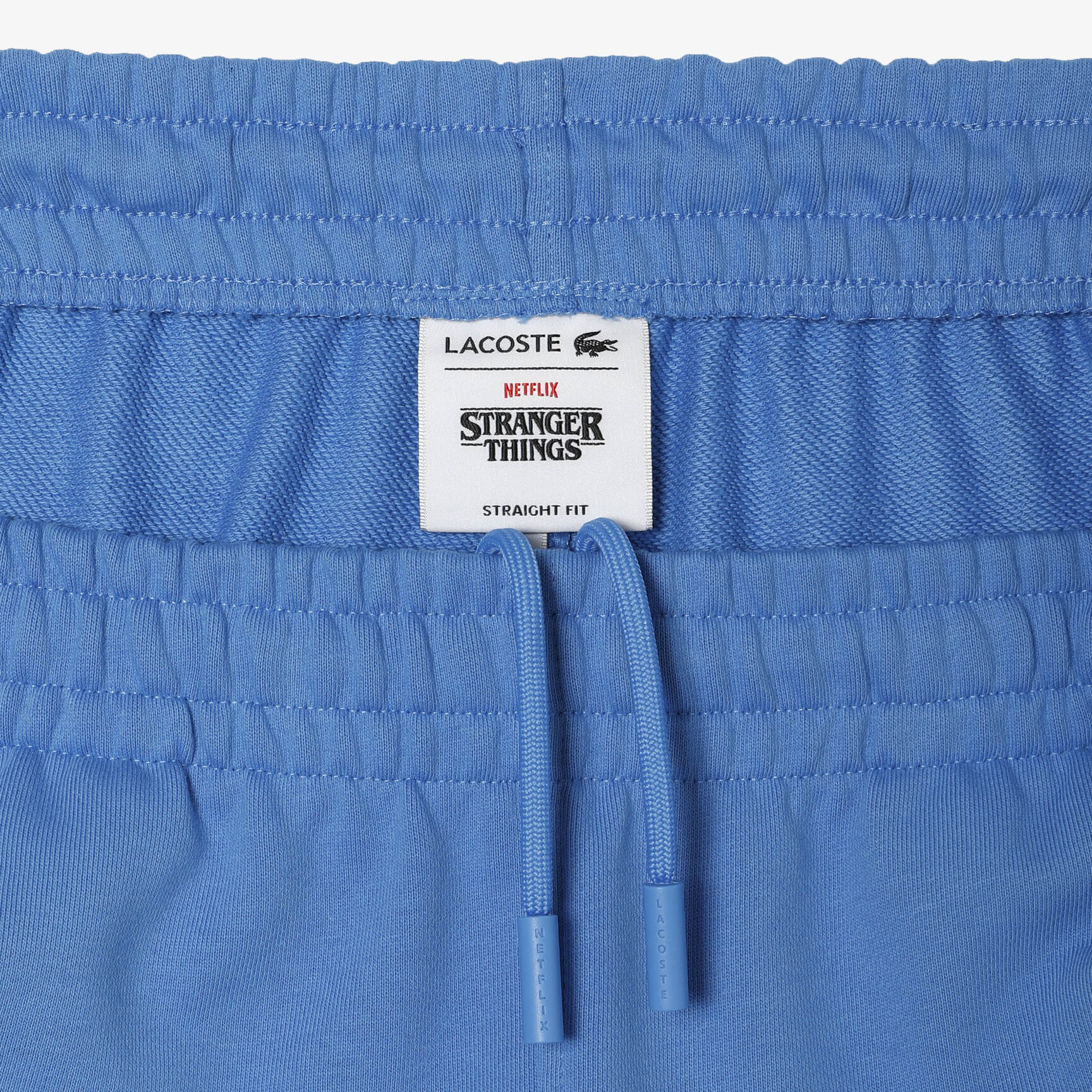 بنطال رياضي فائق النعومة للنساء مجموعة Lacoste x Netflix بنطال رياضي فائق النعومة للنساء مجموعة Lacoste x Netflix