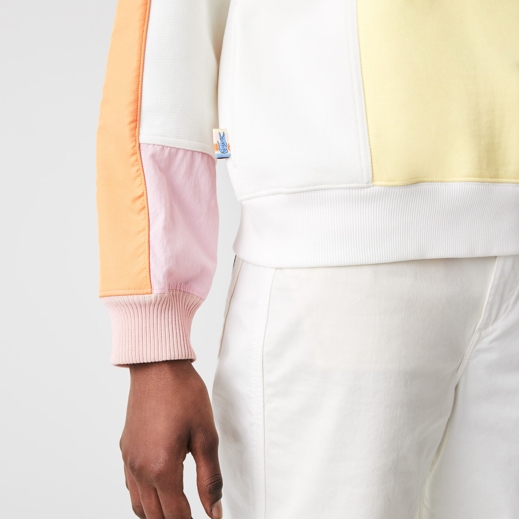 هودي صوف مقسم بألوان للنساء مجموعة Lacoste L!VE هودي صوف مقسم بألوان للنساء مجموعة Lacoste L!VE