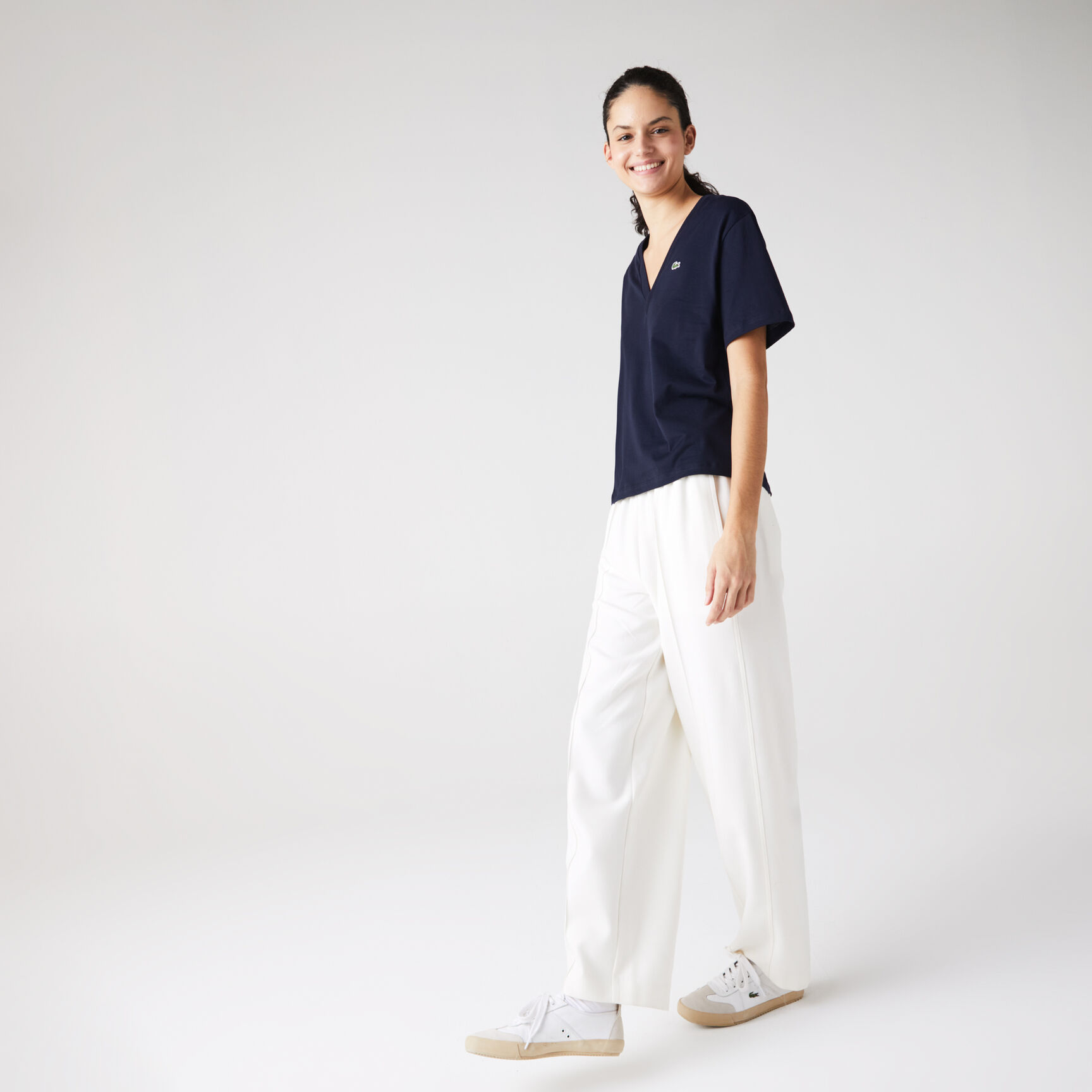 Women's V-Neck Premium Cotton T-shirt Women's V-Neck Premium Cotton T-shirt