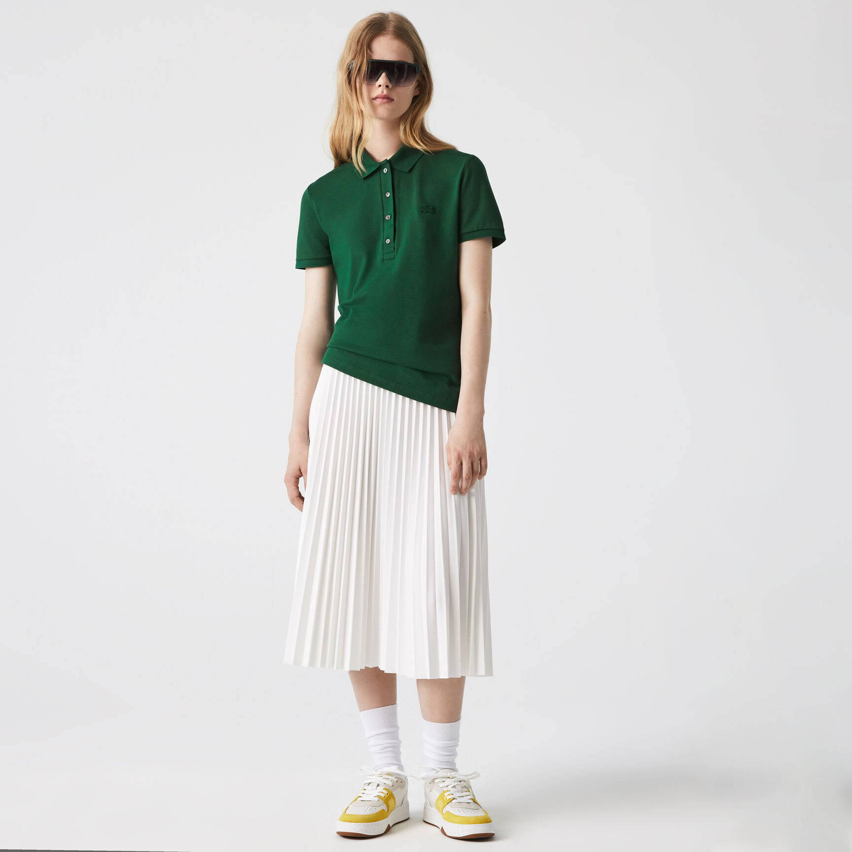 تيشيرت بولو L.12.D بقصة ضيقة من قماش بيتي بيكيه المطاطي