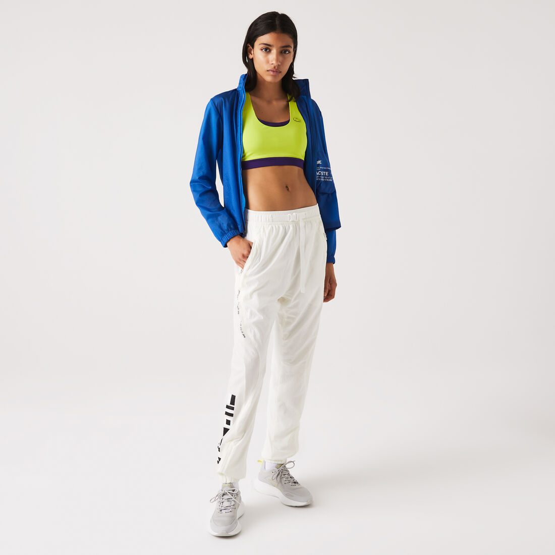 بنطال رياضي لاكوست بطبعة مستوحاة من عالم البحار للنساء بنطال رياضي لاكوست بطبعة مستوحاة من عالم البحار للنساء