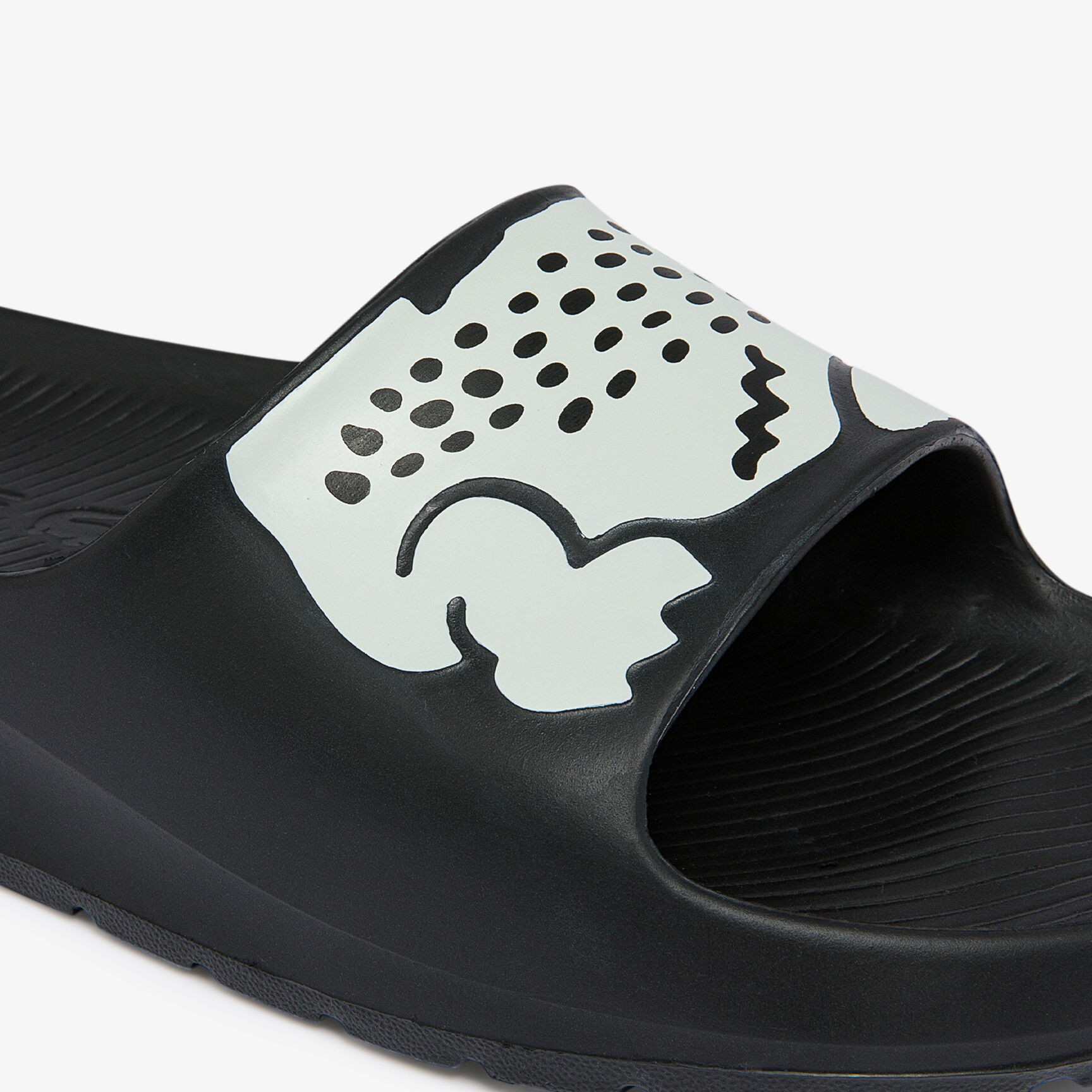 حذاء مفتوح بطبعة تمساح من خامات صناعية للنساء مجموعة Croco 2.0