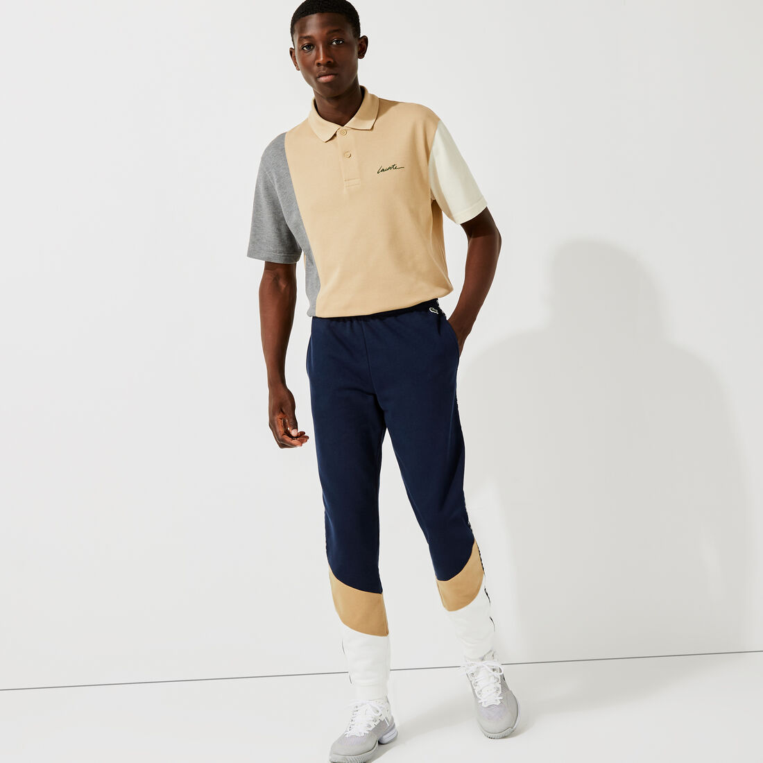 بنطلون رياضي رجالي من الصوف بألوان متباينة مخططة بنطلون رياضي رجالي من الصوف بألوان متباينة مخططة