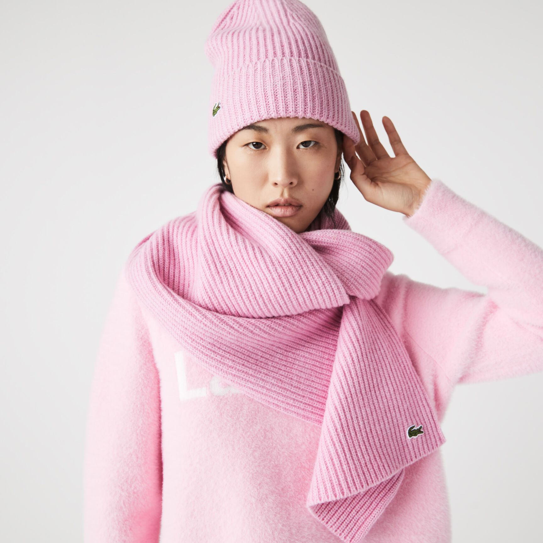 Women’s Turned Edge Wool Scarf Women’s Turned Edge Wool Scarf