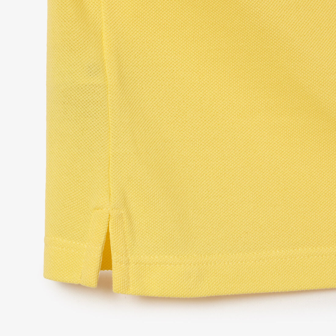 قميص بولو بيكيه بقصة ضيقة L.12.12 Original L.12.12 Slim Fit Polo Shirt - PH4012-00-107