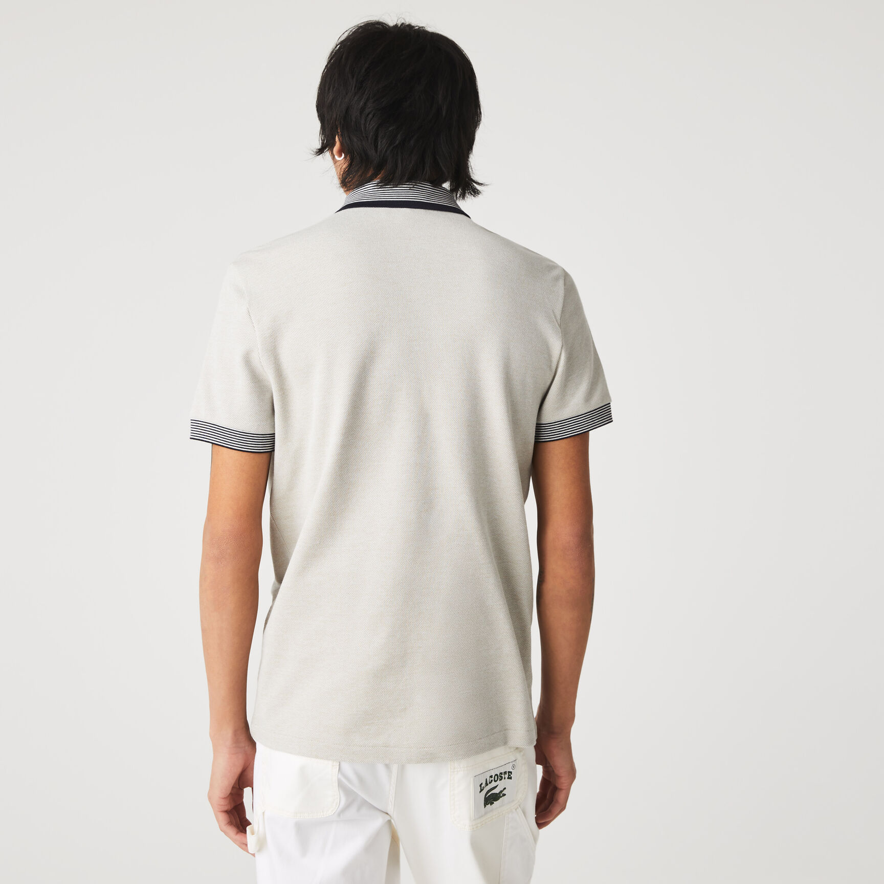 تيشيرت بولو لاكوست قطن بقصة عادية وحواف مخططة للرجال تيشيرت بولو لاكوست قطن بقصة عادية وحواف مخططة للرجال