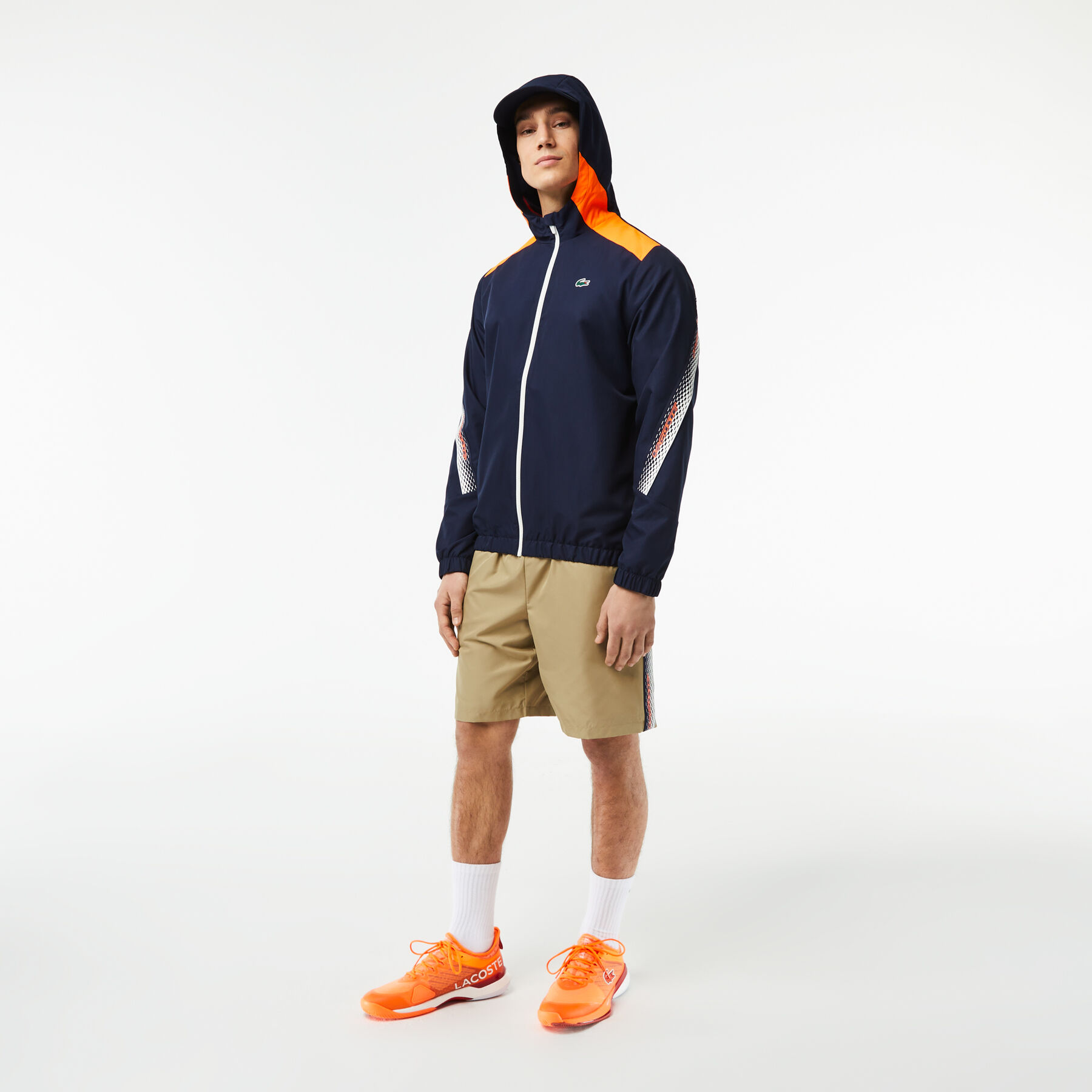 جاكيت بغطاء رأس بوليستر معاد تدويره للرجال مجموعة Lacoste Tennis لاكوست جاكيت بغطاء رأس بوليستر معاد تدويره للرجال مجموعة lacoste tennis