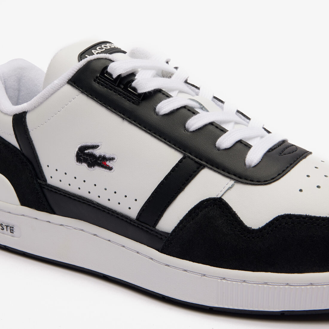 حذاء رياضي رجالي من الجلد بشعار الماركة T-Clip Men's T-Clip Logo Leather Trainers - 47SMA0073-147