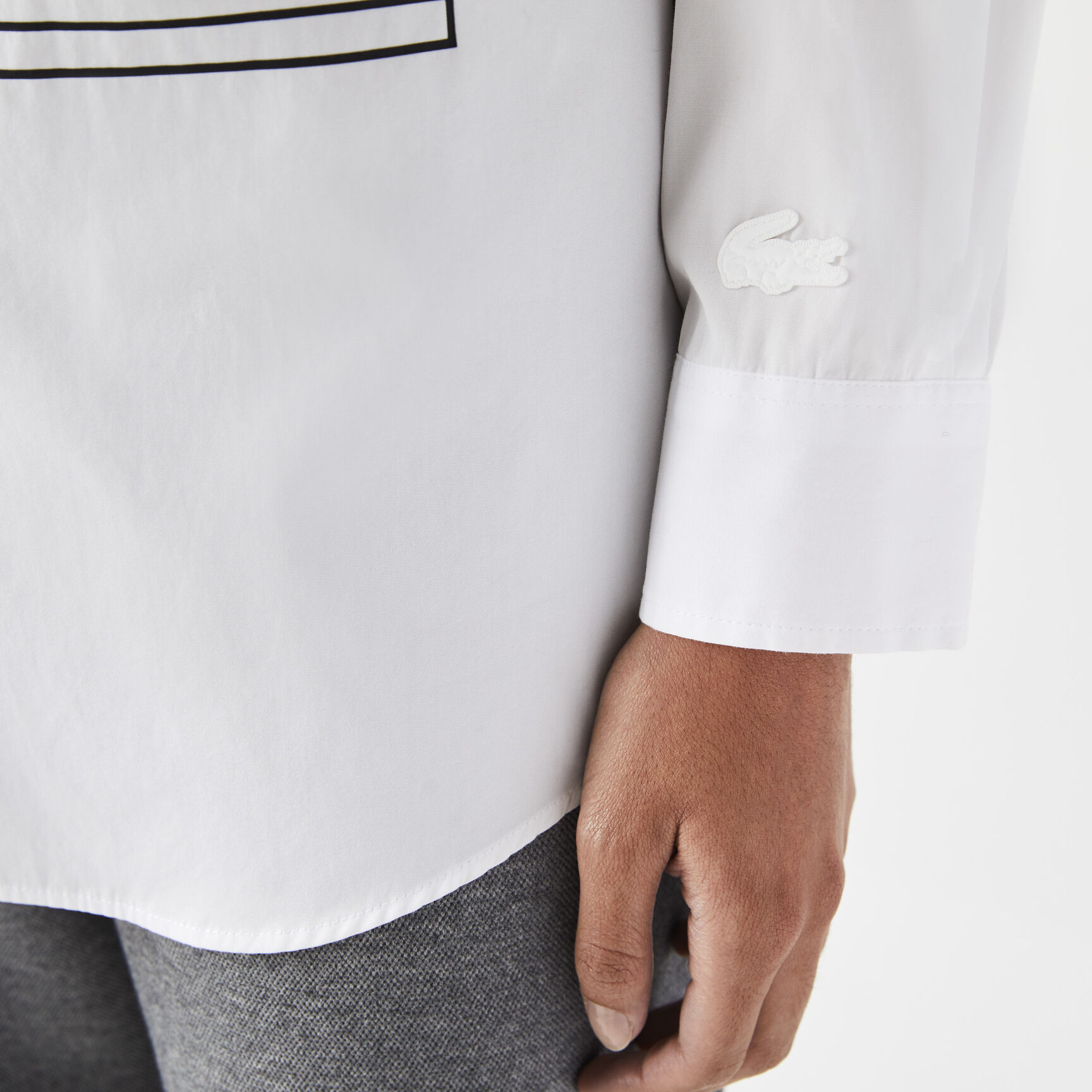 قميص Lacoste L!VE بقصّة مريحة بطبعات Poplin قميص Lacoste L!VE بقصّة مريحة بطبعات Poplin