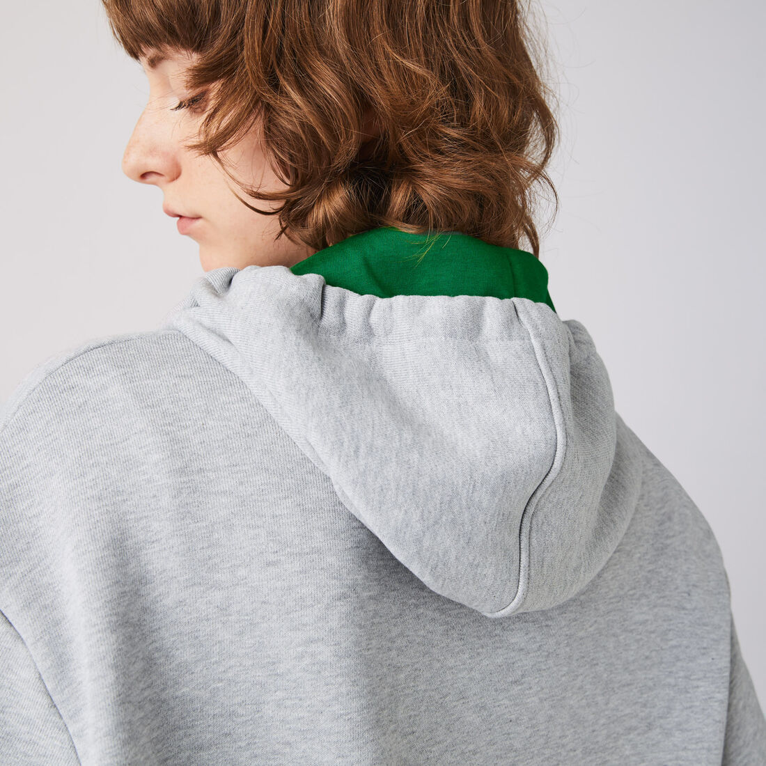 سويت شيرت من الصوف بغطاء رأس مع طبعة التمساح بحجم كبير للنساء سويت شيرت من الصوف بغطاء رأس مع طبعة التمساح بحجم كبير للنساء