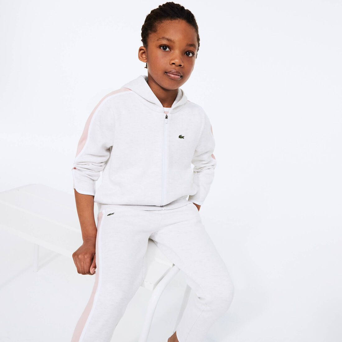 قميص ثقيل مزود بسحاب وغطاء للرأس مصنوع من مزيج قطني للبنات قميص ثقيل مزود بسحاب وغطاء للرأس مصنوع من مزيج قطني للبنات