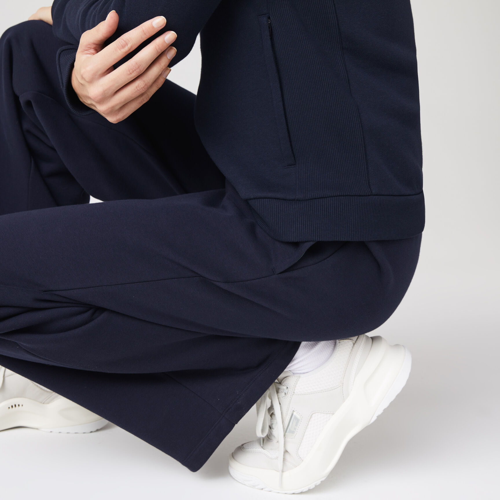 سويت شيرت للتنس من الصوف بسحاب وغطاء رأس مجموعة Lacoste SPORT للنساء