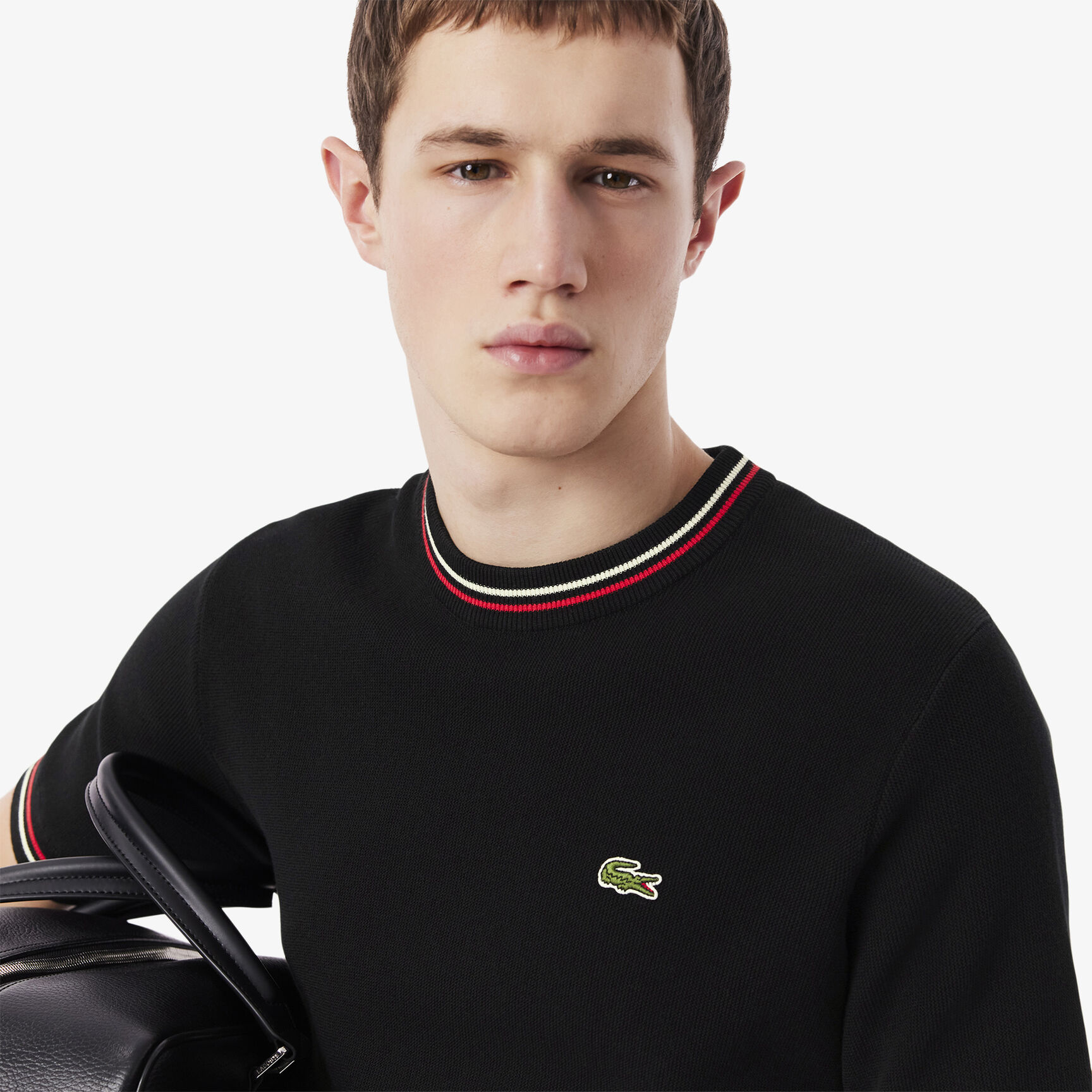 تي شيرت مخطط كلاسيكي بقصّة كلاسيكية Classic Fit Stripe Detail Knit T-Shirt - AH9301-00-DVI