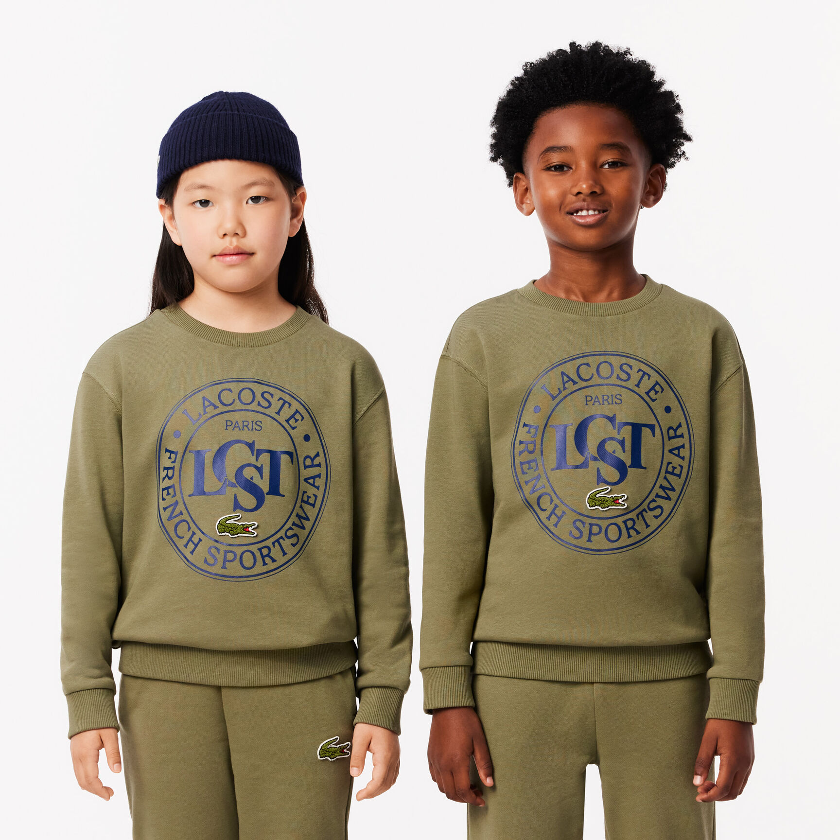 Contrast Badge Sweatshirt Contrast Badge Sweatshirt - SJ2483-00-BMY