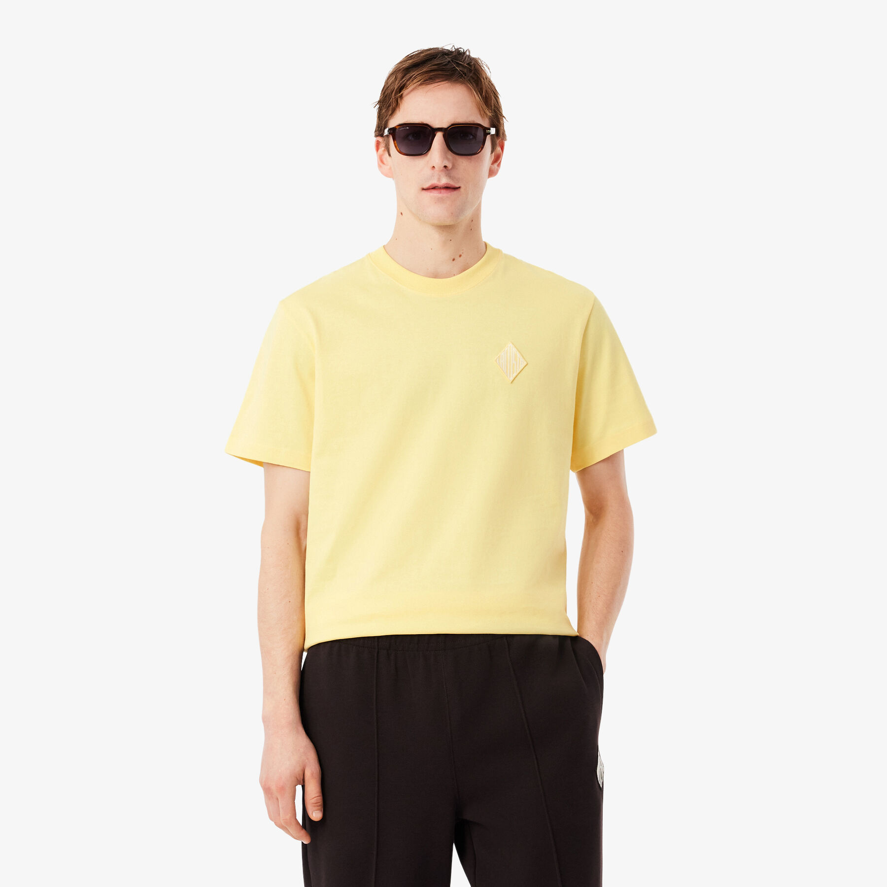 تيشيرت بقصة كلاسيكية مع شعار الماركة بارز Classic Fit Heavy Badge Accent T-shirt - TH0028-00-107