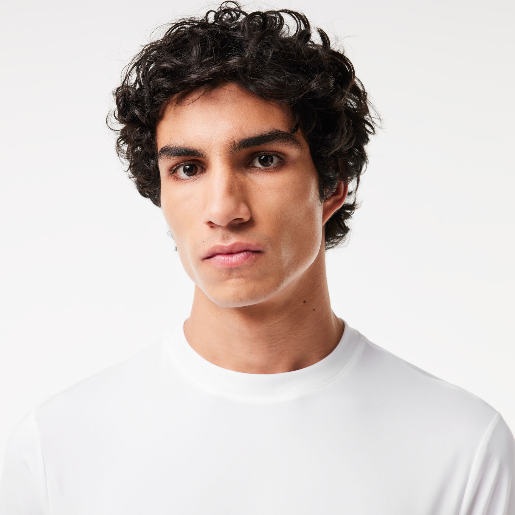 تي شيرت لاكوست بقصّة فضفاضة وفتحة رقبة مستديرة وطبعة التمساح للرجال Men's Lacoste Sport Slim Fit Stretch Jersey T-shirt - TH5207-00-001