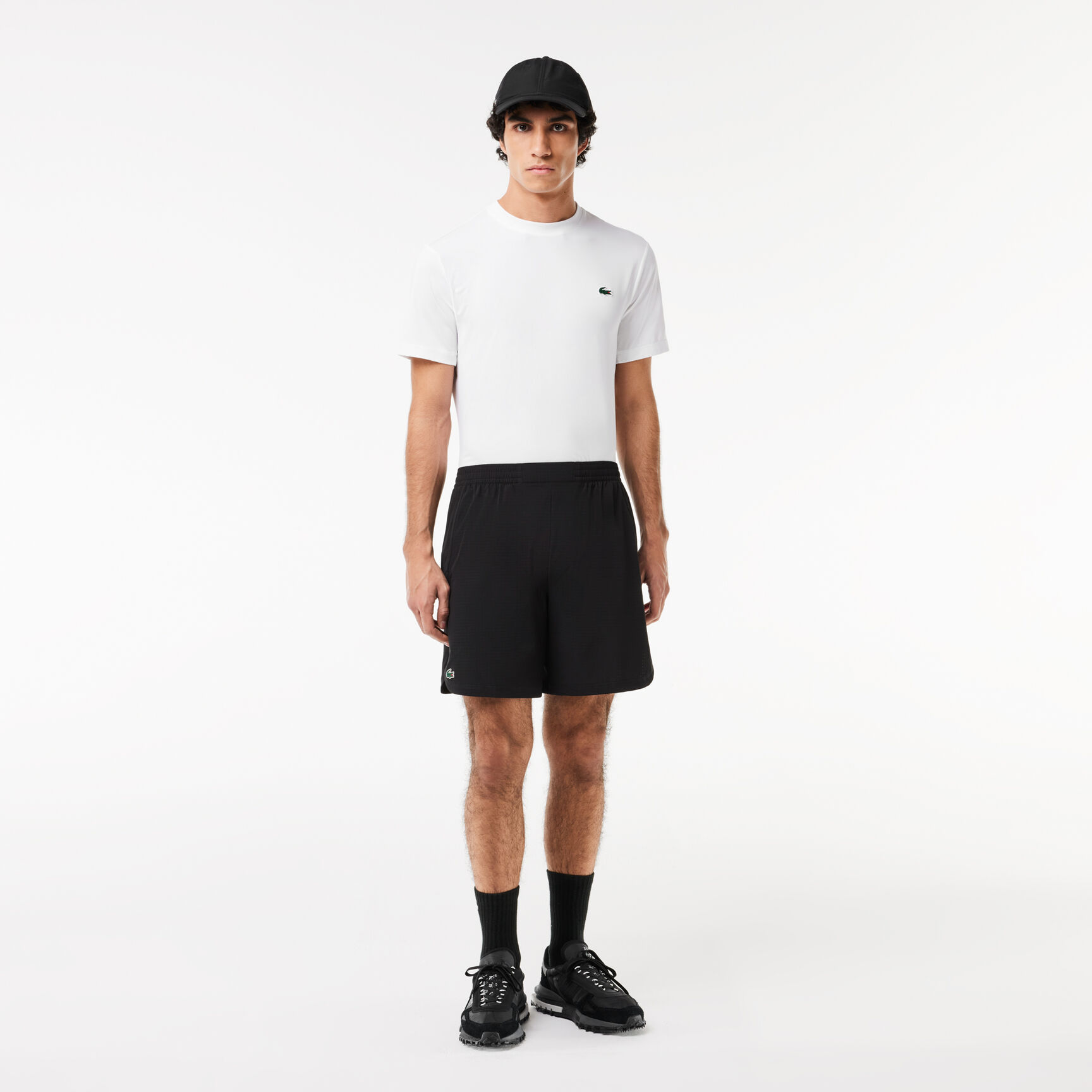 تي شيرت لاكوست بقصّة فضفاضة وفتحة رقبة مستديرة وطبعة التمساح للرجال Men's Lacoste Sport Slim Fit Stretch Jersey T-shirt - TH5207-00-001