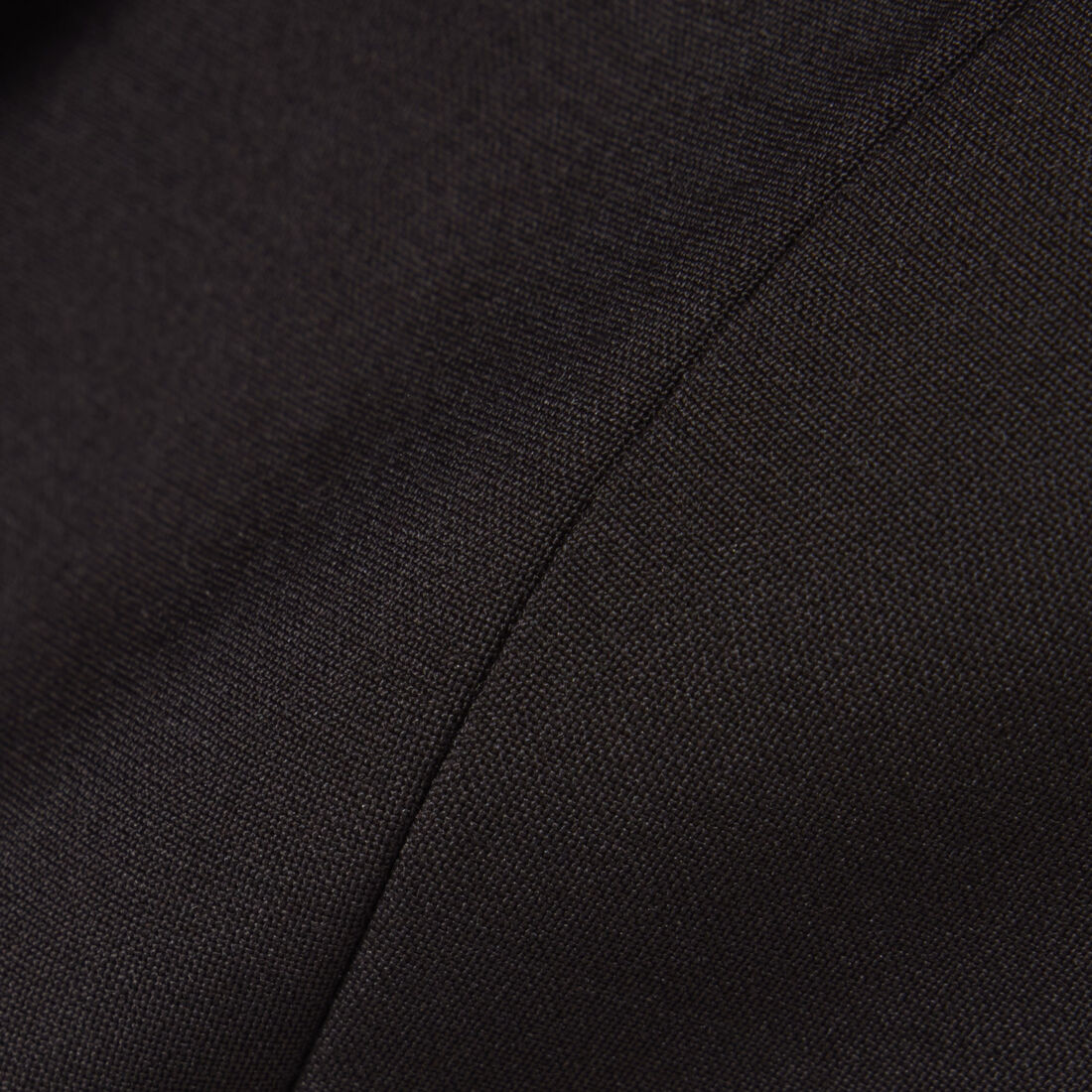 Embroidered Logo Slim Fit Wool Blazer Embroidered Logo Slim Fit Wool Blazer - VF4244-00-3LA