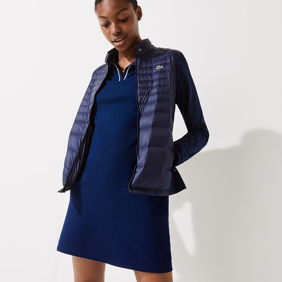 جاكيت جولف معالج ببطانة زغب للنساء مجموعة Lacoste SPORT