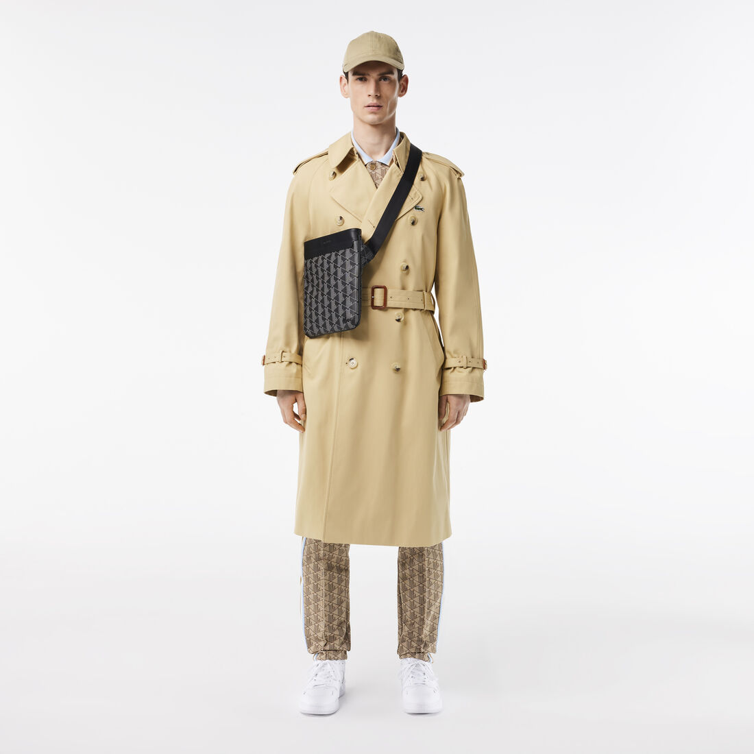 حقيبة كتف ذا بليند بنقشة شعار الماركة للرجال Men’s Lacoste The Blend Monogram Print Shoulder Bag - NH4260LX-H45