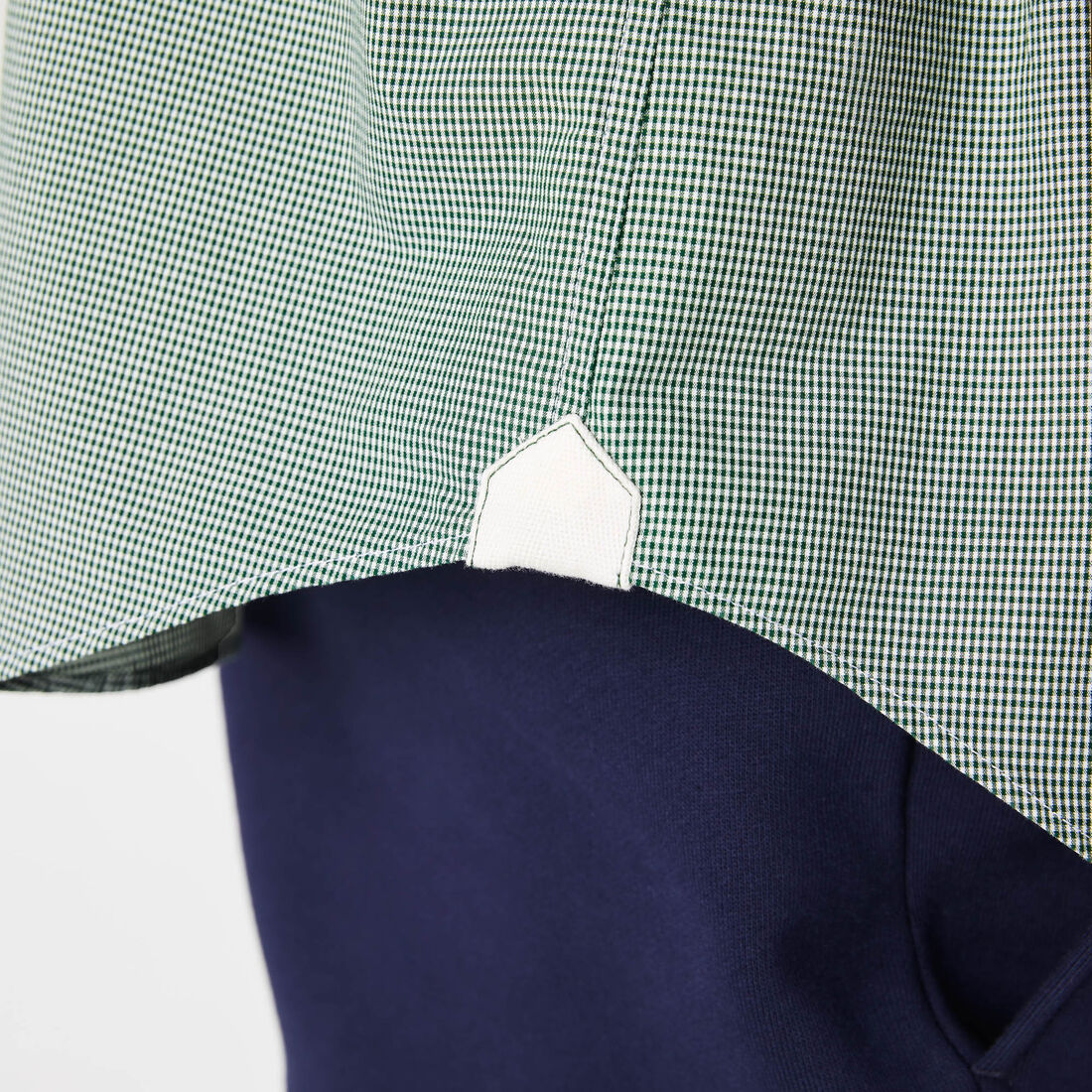 قميص بقصة عادية ونقشة مربعات غينغهام للرجال قميص بقصة عادية ونقشة مربعات غينغهام للرجال