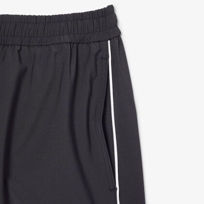 شورت من مزيج الصوف بقصة مريحة