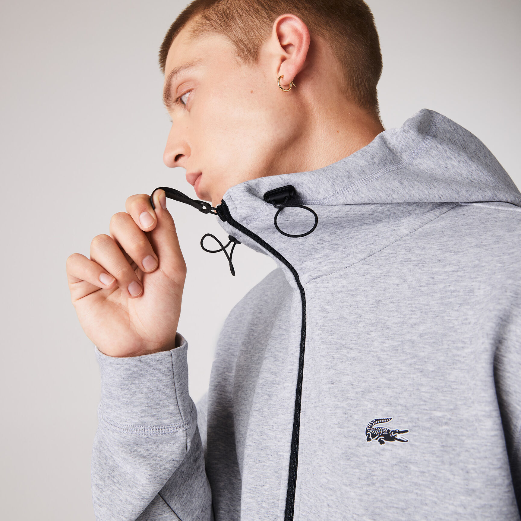 سترة بغطاء رأس وسحاب مع علامة Lacoste التجارية وشارة للرجال سترة بغطاء رأس وسحاب مع علامة Lacoste التجارية وشارة للرجال