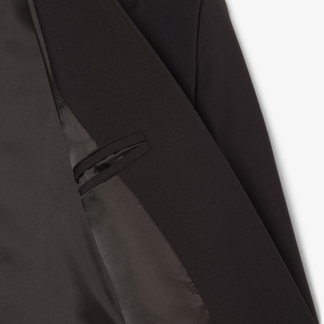 Embroidered Logo Slim Fit Wool Blazer Embroidered Logo Slim Fit Wool Blazer - VF4244-00-3LA