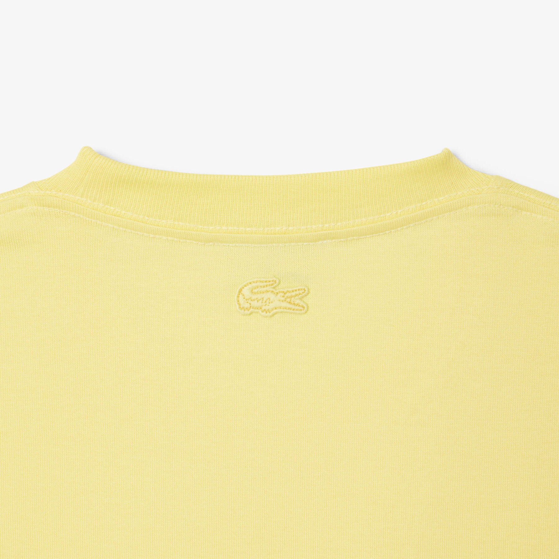 تيشيرت بقصة كلاسيكية مع شعار الماركة بارز Classic Fit Heavy Badge Accent T-shirt - TH0028-00-107