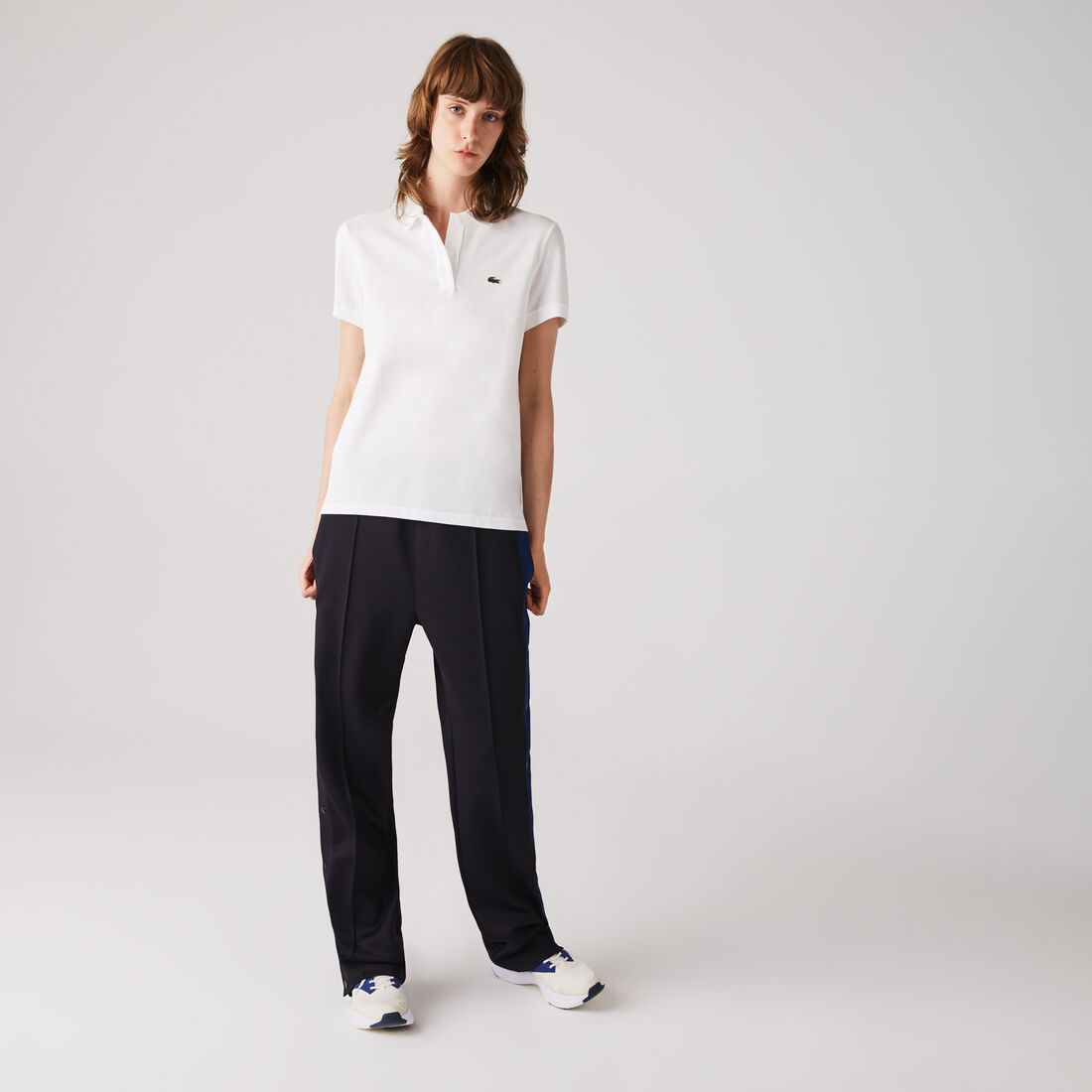 تيشيرت بولو لاكوست بيتي بيكيه قطن ناعم بقصة كلاسيكية للنساء Women's Lacoste Regular Fit Soft Cotton Petit Pique Polo Shirt - PF7839-00-001