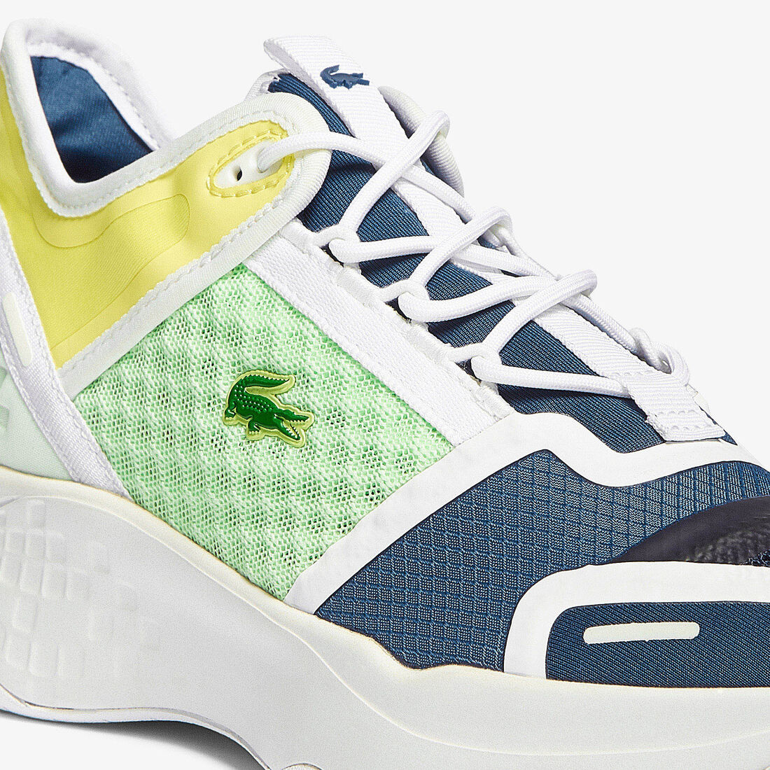 سنيكرز كورت درايف فانتيج قماش شبكي للنساء سنيكرز كورت درايف فانتيج قماش شبكي للنساء