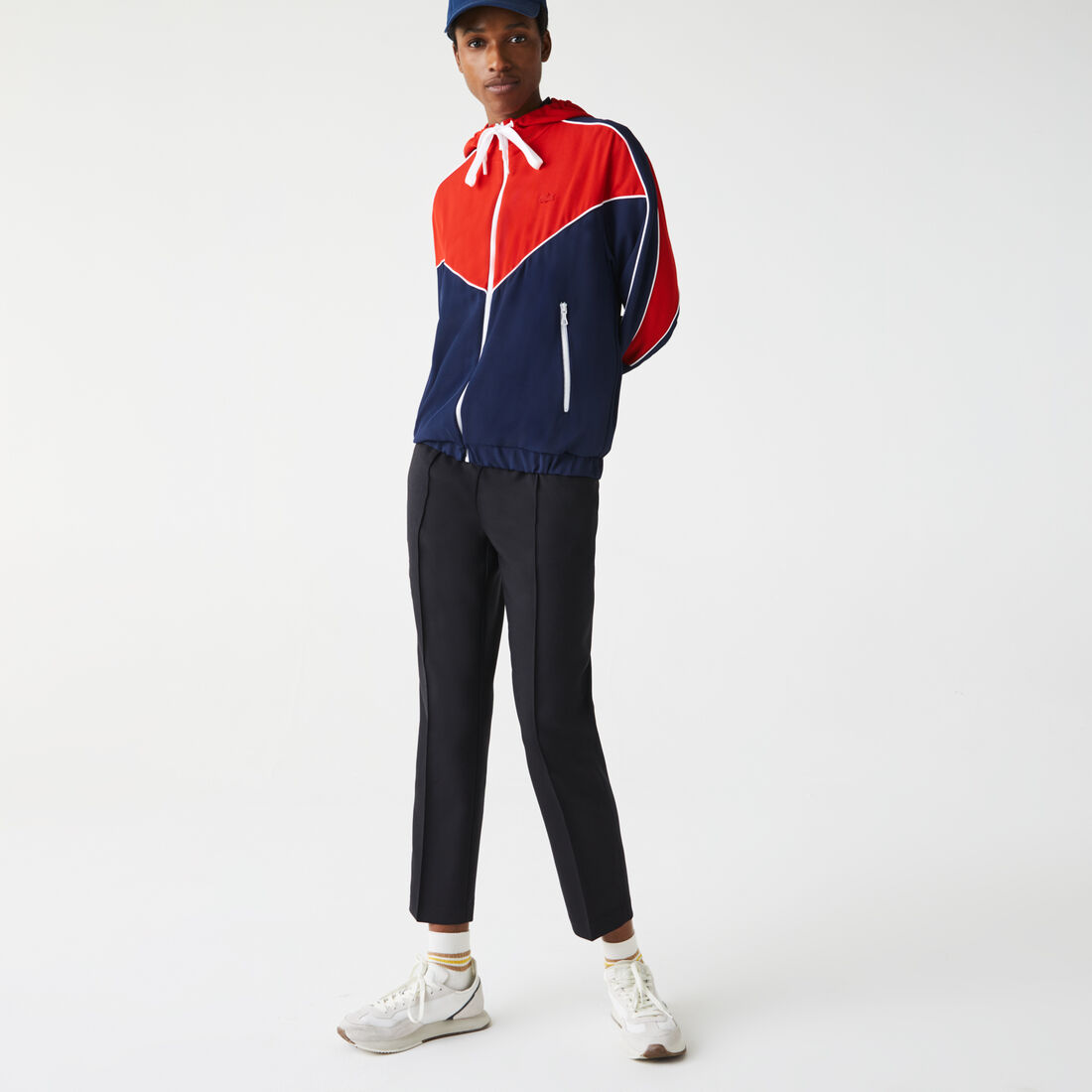 سويت شيرت بسحاب وغطاء رأس وكتل لونية للنساء