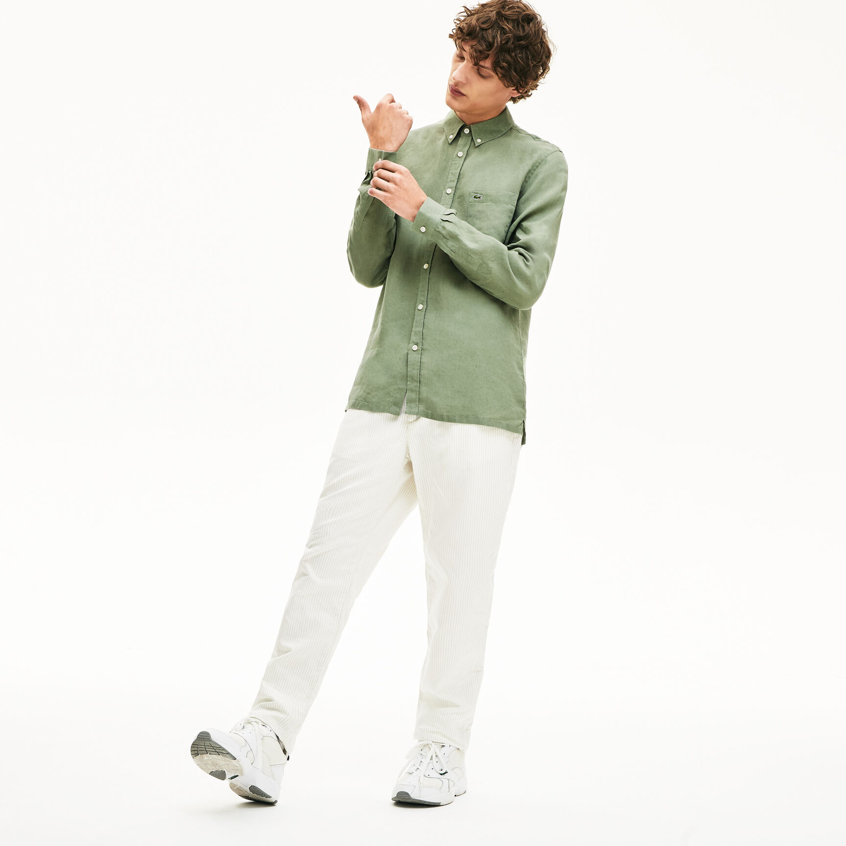 قميص كتان بقصة عادية للرجال قميص كتان بقصة عادية للرجال