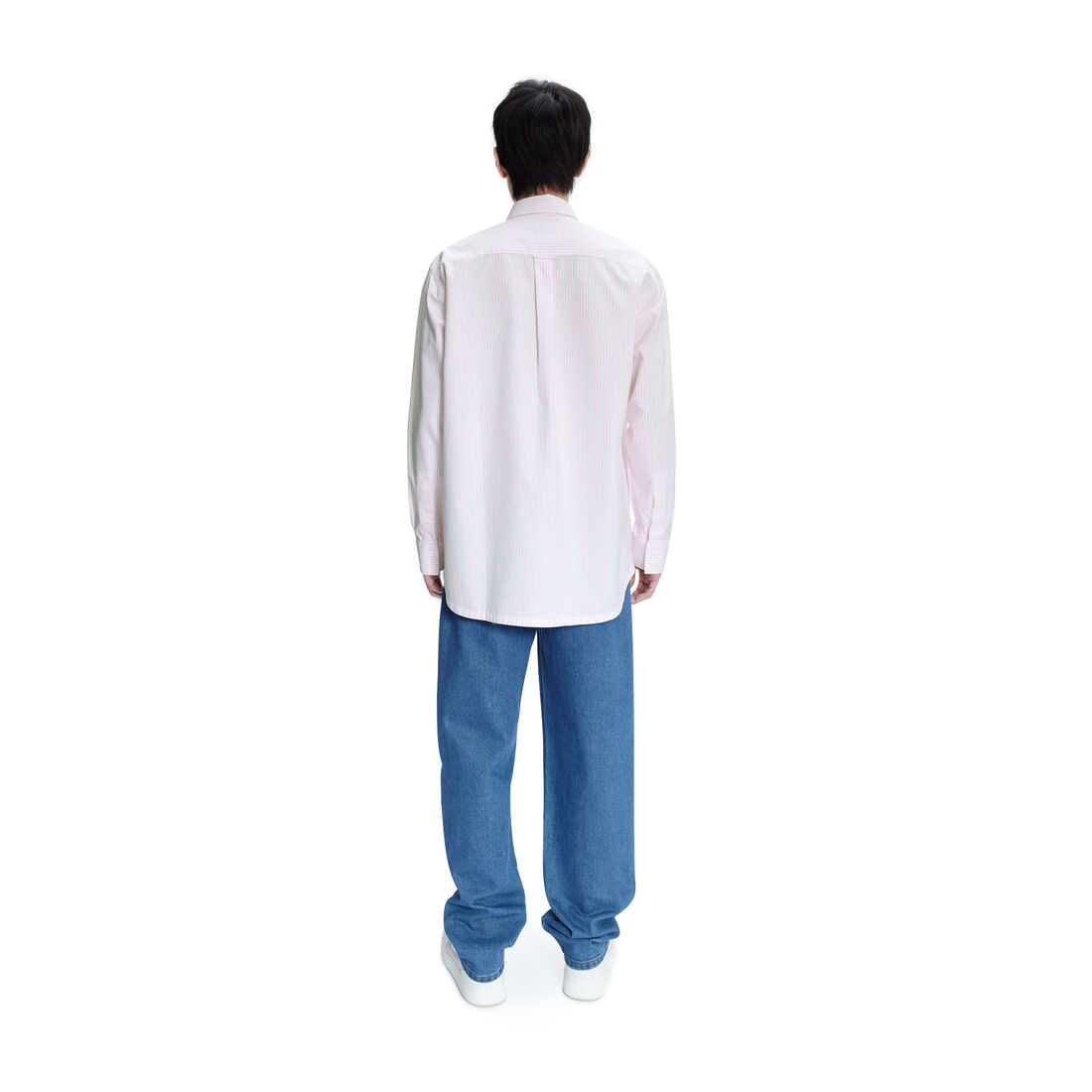 بنطال جينز بخصر منخفض للجنسين مجموعة Lacoste x A.P.C. بنطال جينز بخصر منخفض للجنسين مجموعة Lacoste x A.P.C.