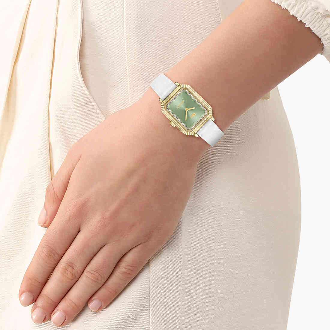 ساعة كوارتز جلدية نسائية بعقربين Women Women Leather 2 Hand Quartz Watch - 2001443-BEG