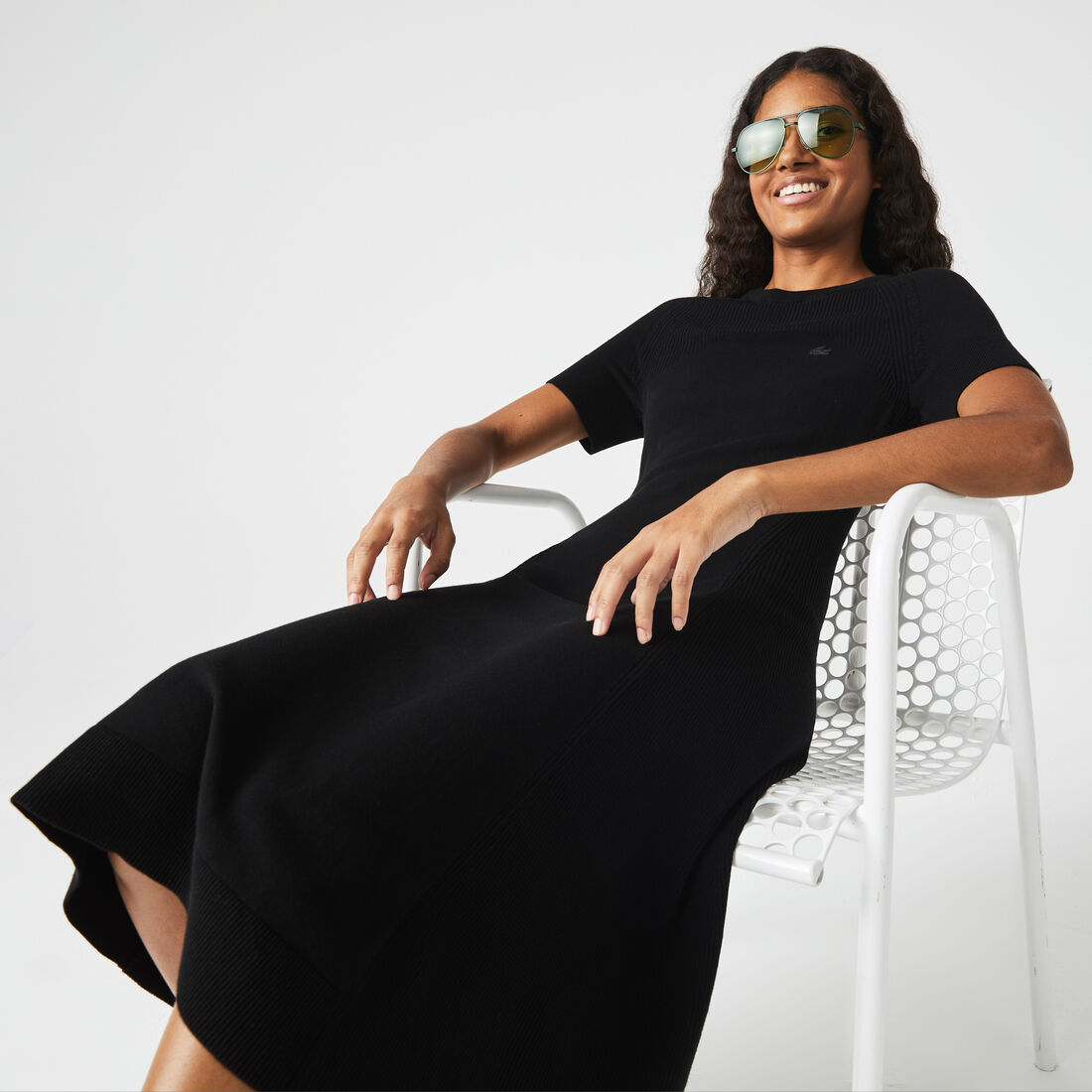 فستان لاكوست بتفاصيل منسوجة للنساء فستان لاكوست بتفاصيل منسوجة للنساء