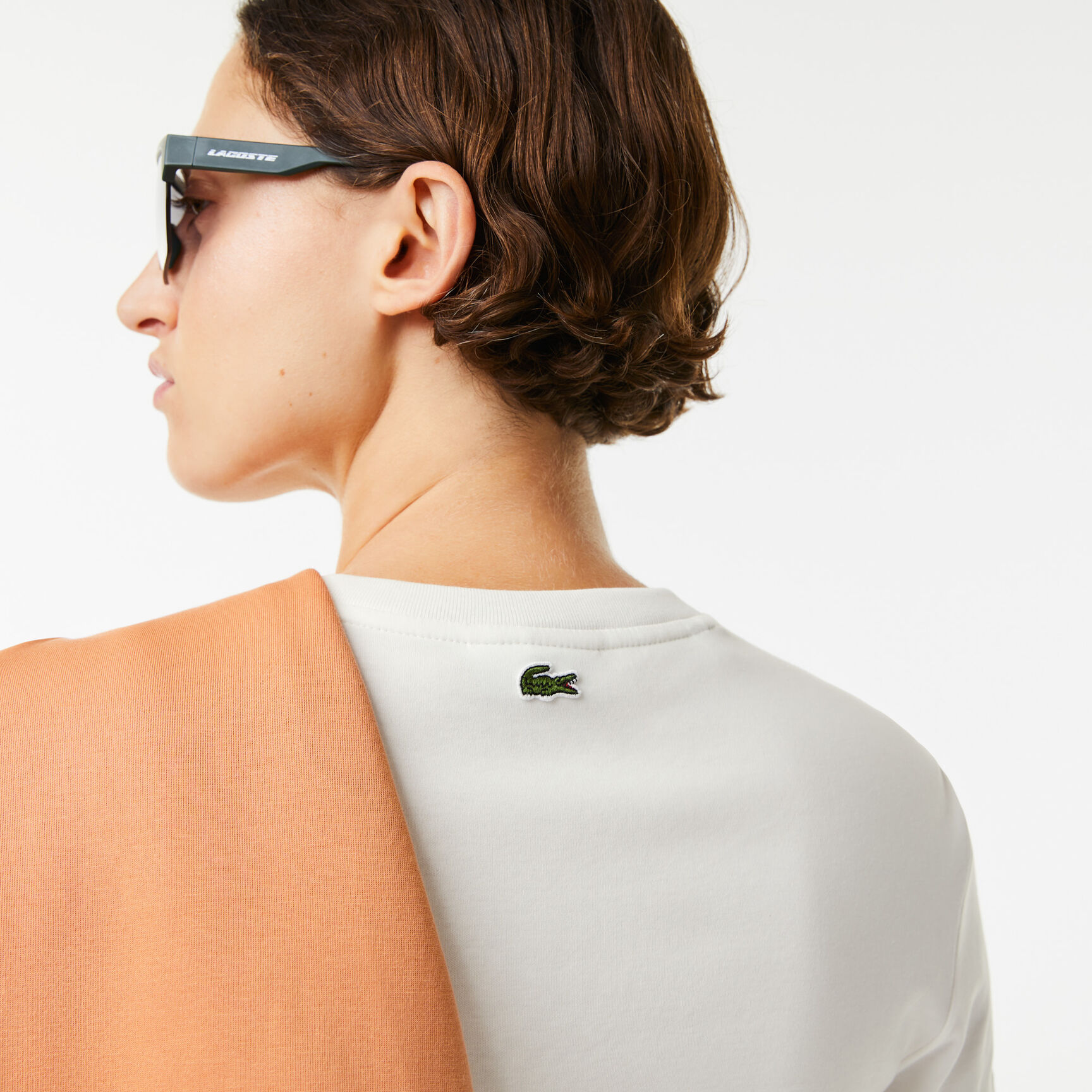 تيشيرت لاكوست قطن عضوي بقصة فضفاضة للنساء تيشيرت لاكوست قطن عضوي بقصة فضفاضة للنساء