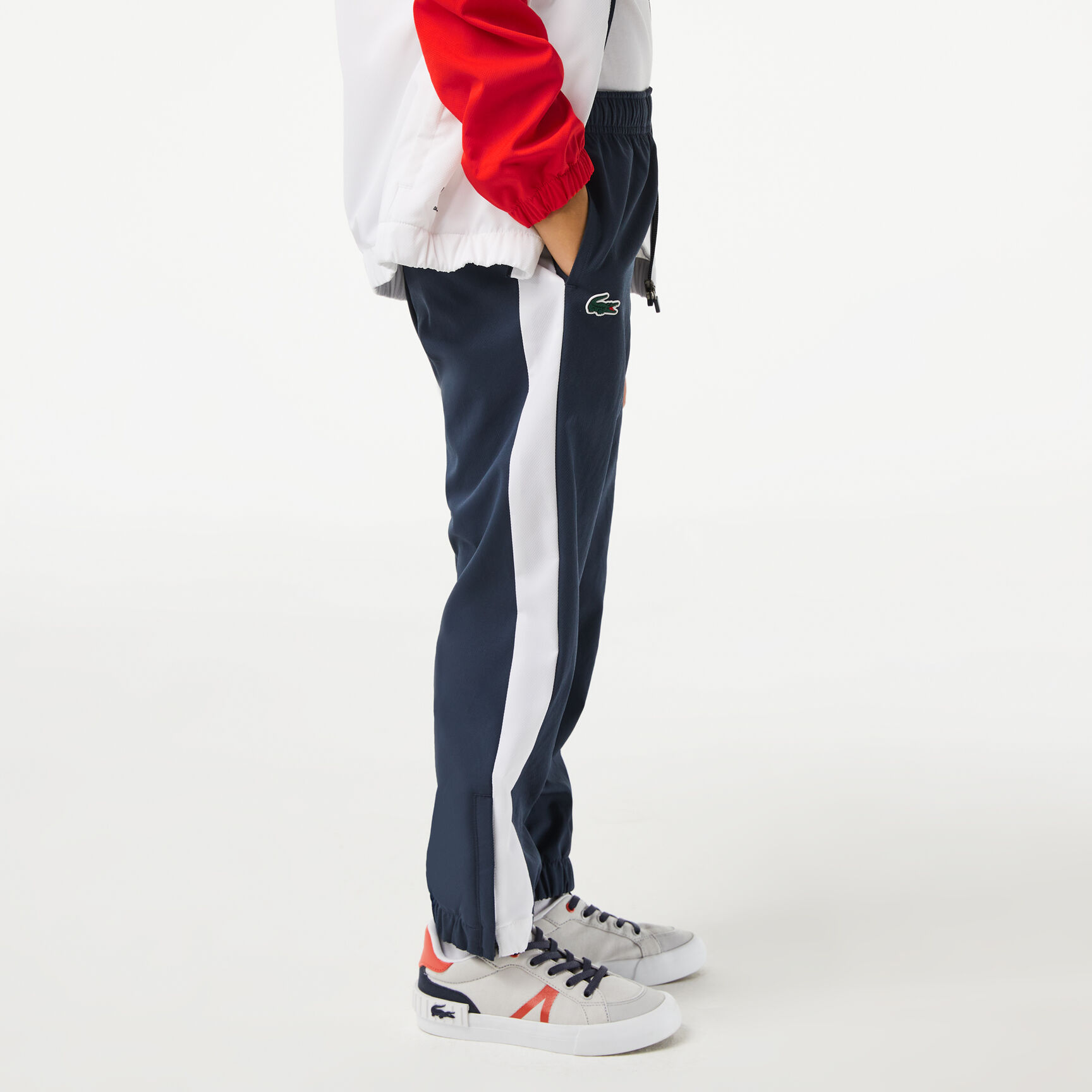 طقم بنطال رياضي مجموعة Lacoste Tennis × Daniil Medvedev للأولاد طقم بنطال رياضي مجموعة Lacoste Tennis × Daniil Medvedev للأولاد