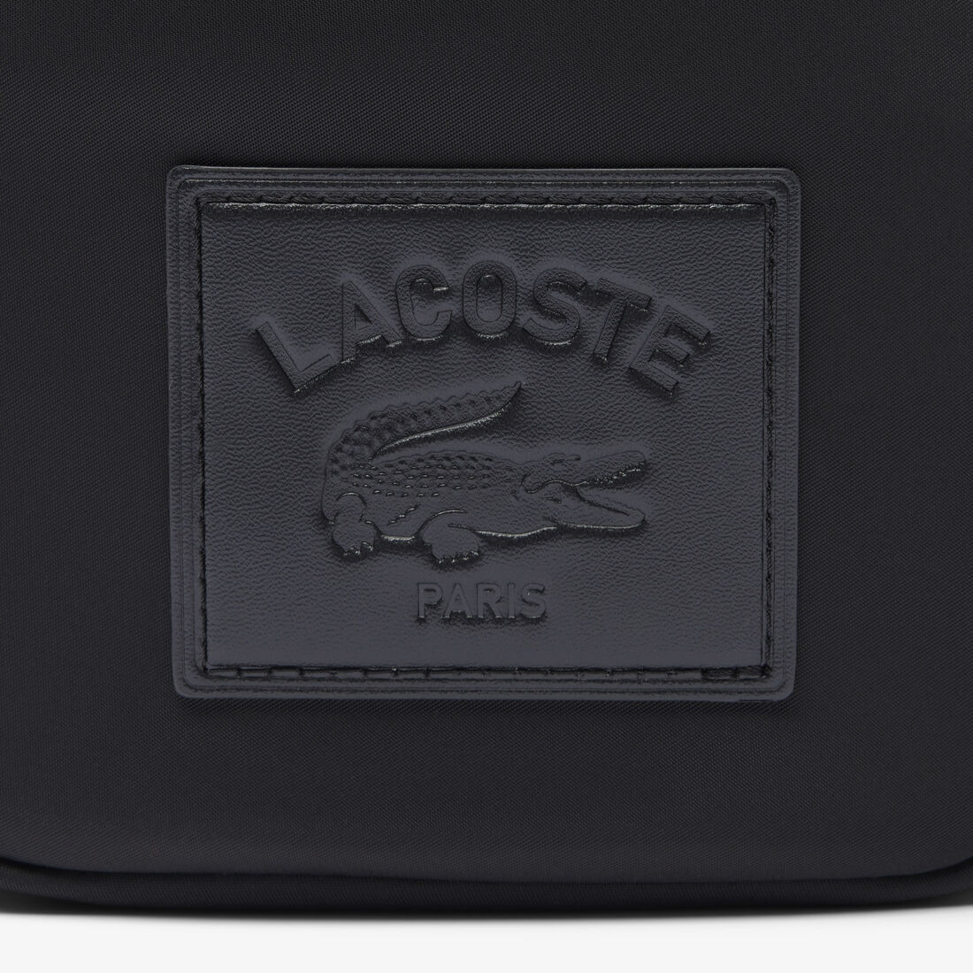 حقيبة لاكوست كلاسيكس العمودية Lacoste Classics Vertical Satchel - NH5073IX-000