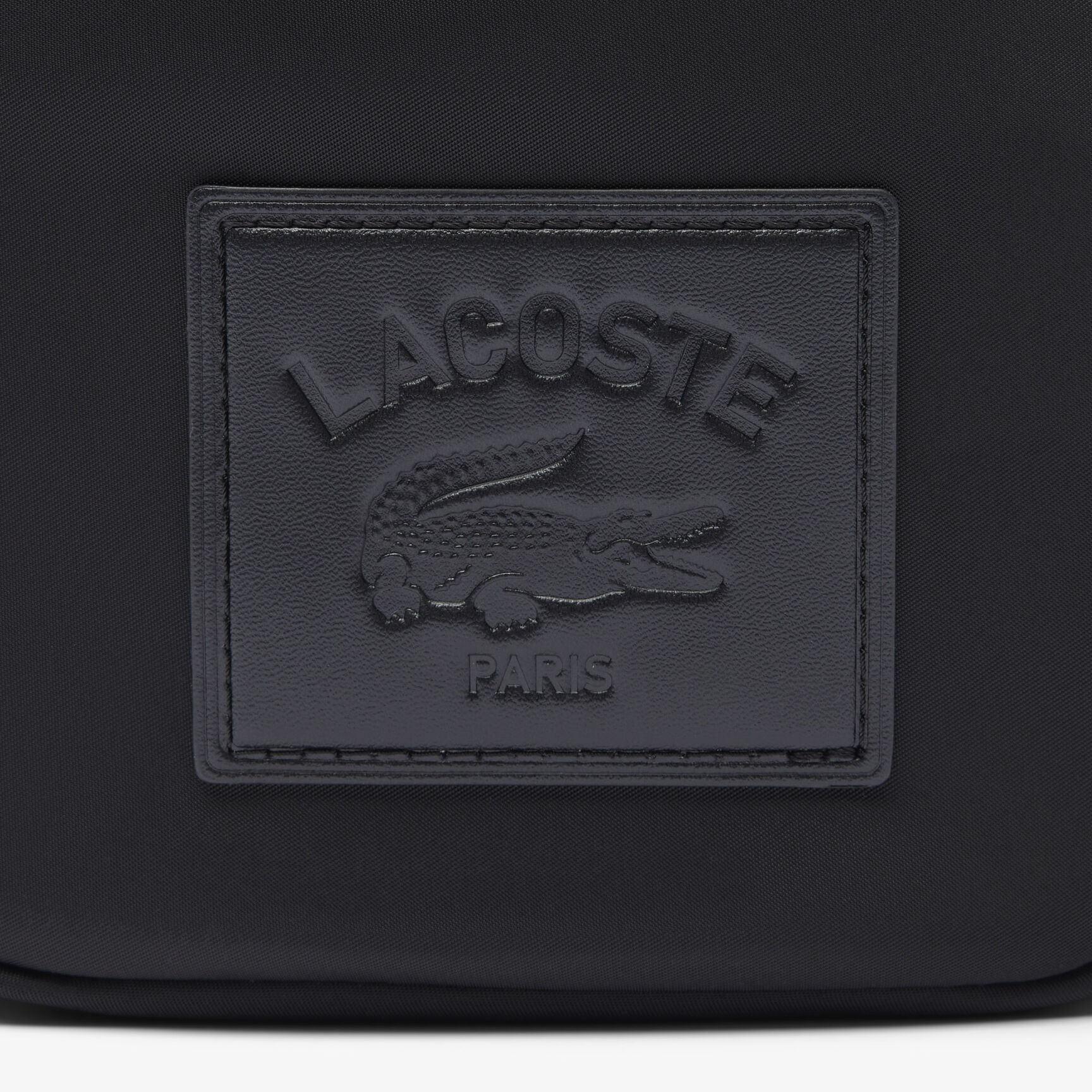 حقيبة لاكوست كلاسيكس العمودية Lacoste Classics Vertical Satchel - NH5073IX-000