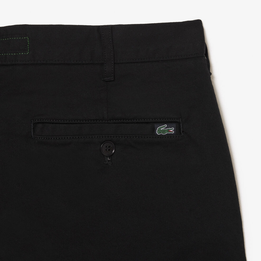 جاكيت لاكوست بنمط فيست مبطن مقاوم للماء للرجال Men's Slim Fit Stretch Cotton Bermuda Shorts - FH2647-00-031
