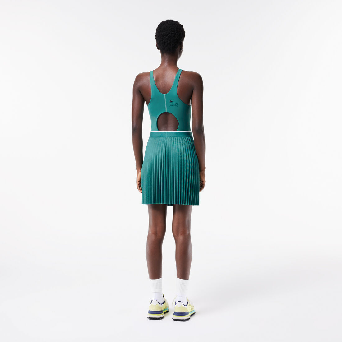 سترة بياقة بولو وألوان مغايرة صُنعت في فرنسا Short Pleated Elastic Waist Skirt - JF2701-00-SI0