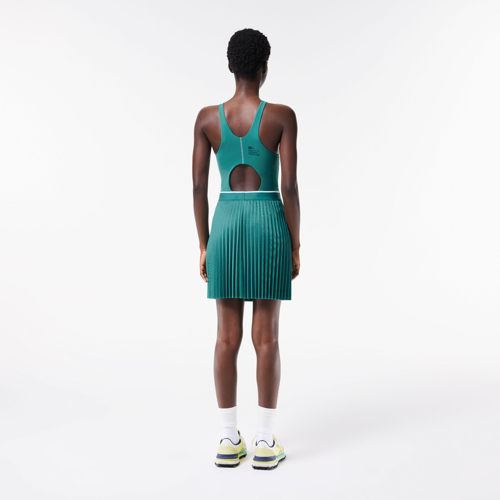 سترة بياقة بولو وألوان مغايرة صُنعت في فرنسا Short Pleated Elastic Waist Skirt - JF2701-00-SI0