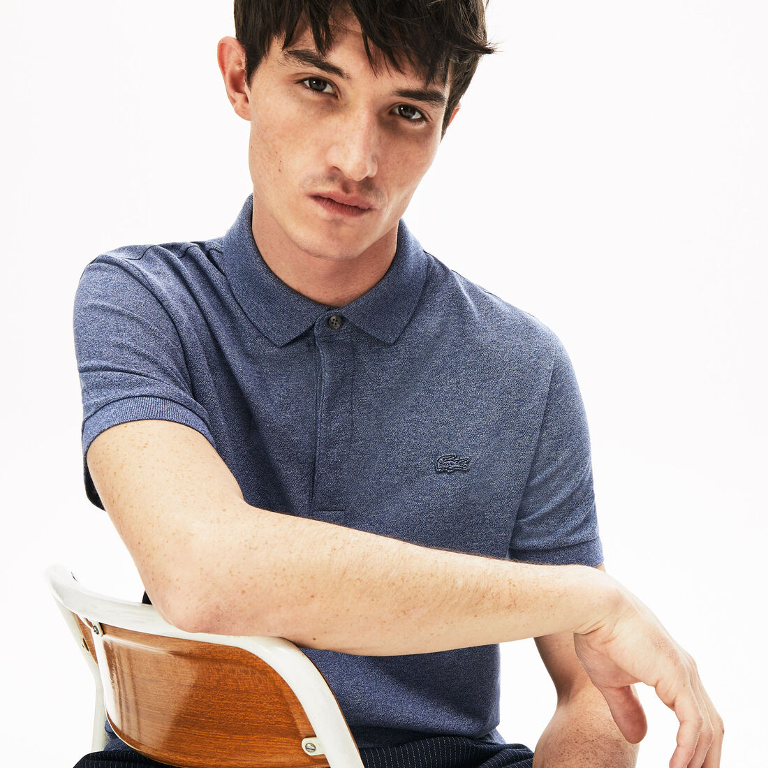 قميص بولو بيكيه باريسي بقصة عادية قميص بولو بيكيه باريسي بقصة عادية