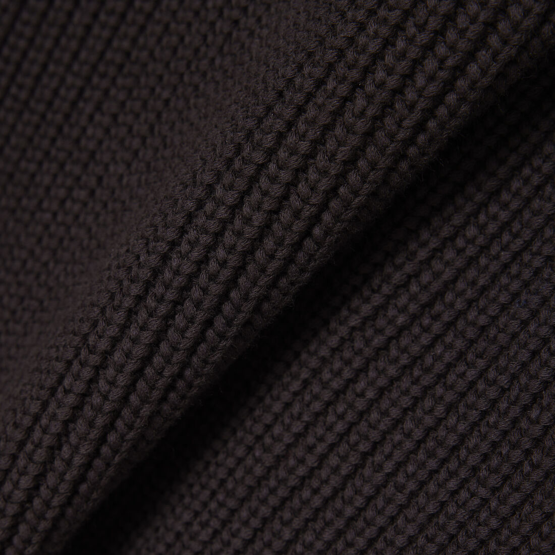 Pearl Rib Knit Badge Accent Sweater Pearl Rib Knit Badge Accent Sweater - AH0616-00-3LA