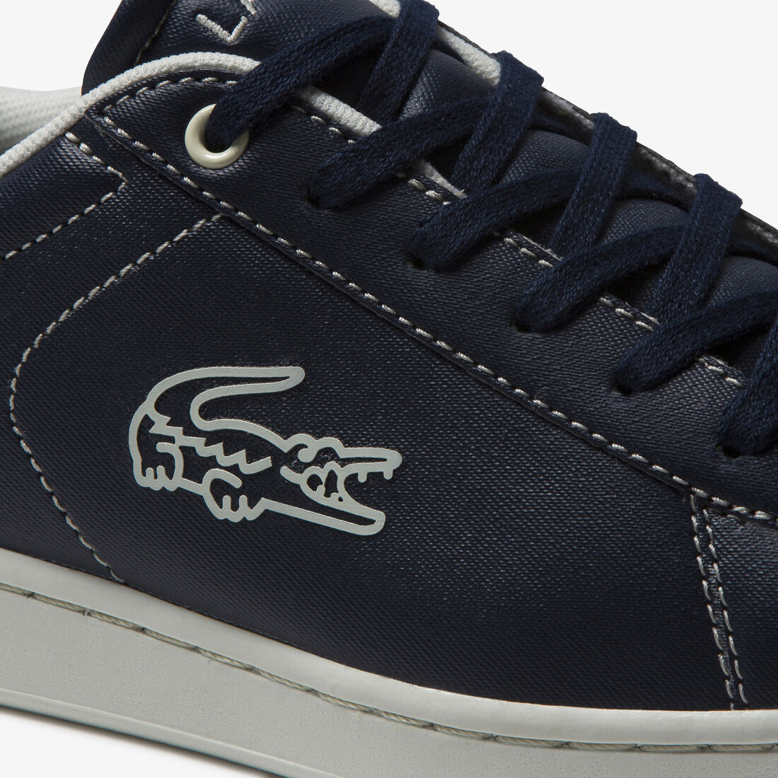 حذاء رياضي للشباب من مواد صناعية برباط بلون متباين من مجموعة Carnaby Evo حذاء رياضي للشباب من مواد صناعية برباط بلون متباين من مجموعة Carnaby Evo