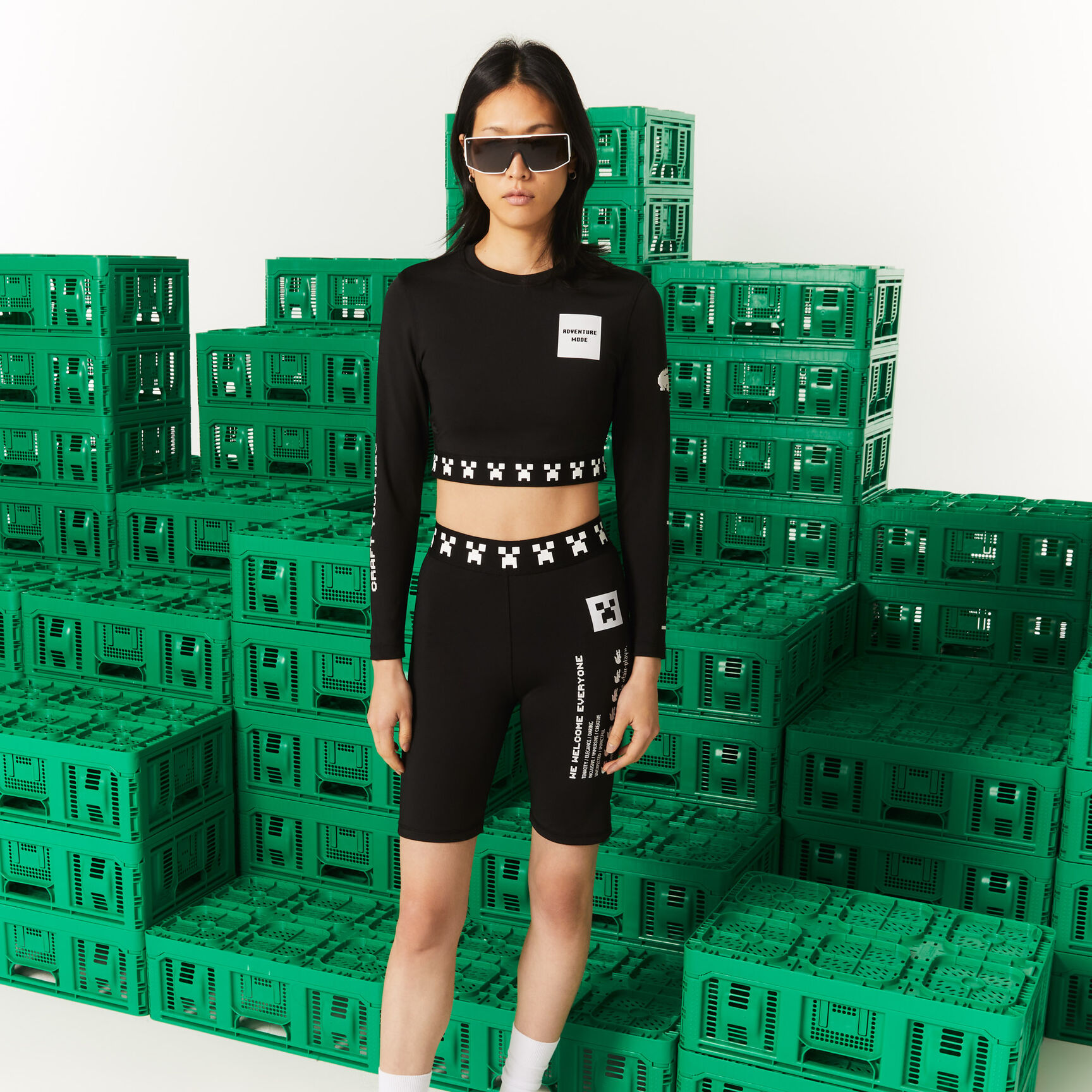 شورت بايك للنساء مجموعة Lacoste L!VE x Minecraft