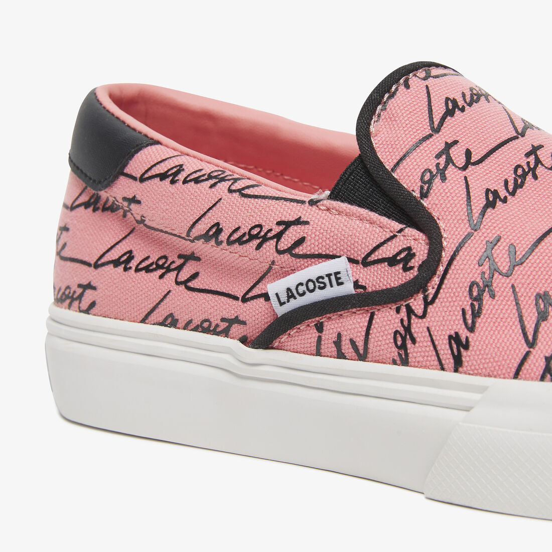 حذاء رياضي نسائي بطباعة قماشية حذاء رياضي نسائي بطباعة قماشية