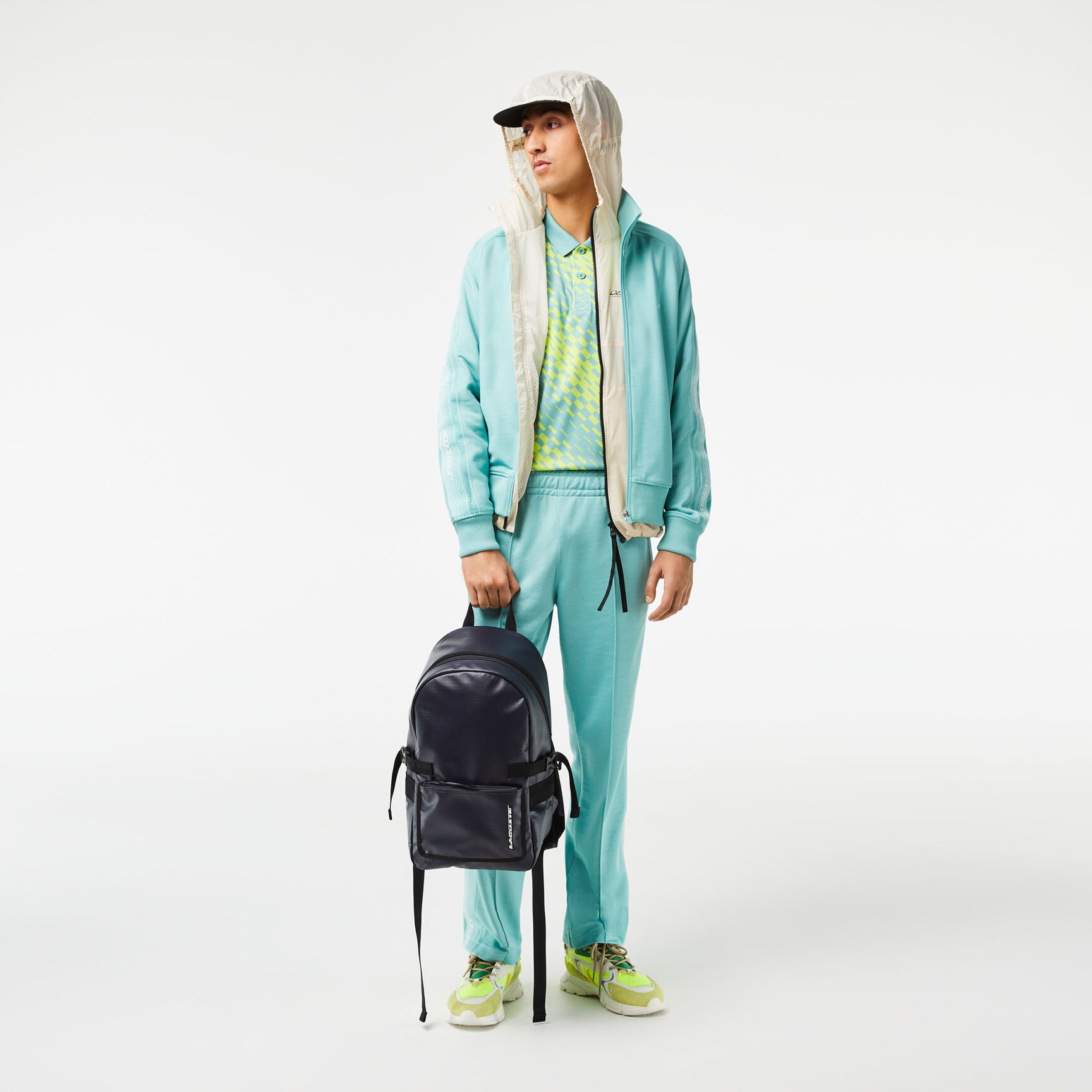 حقيبة ظهر لاكوست بشعار الماركة بلون مغاير للرجال