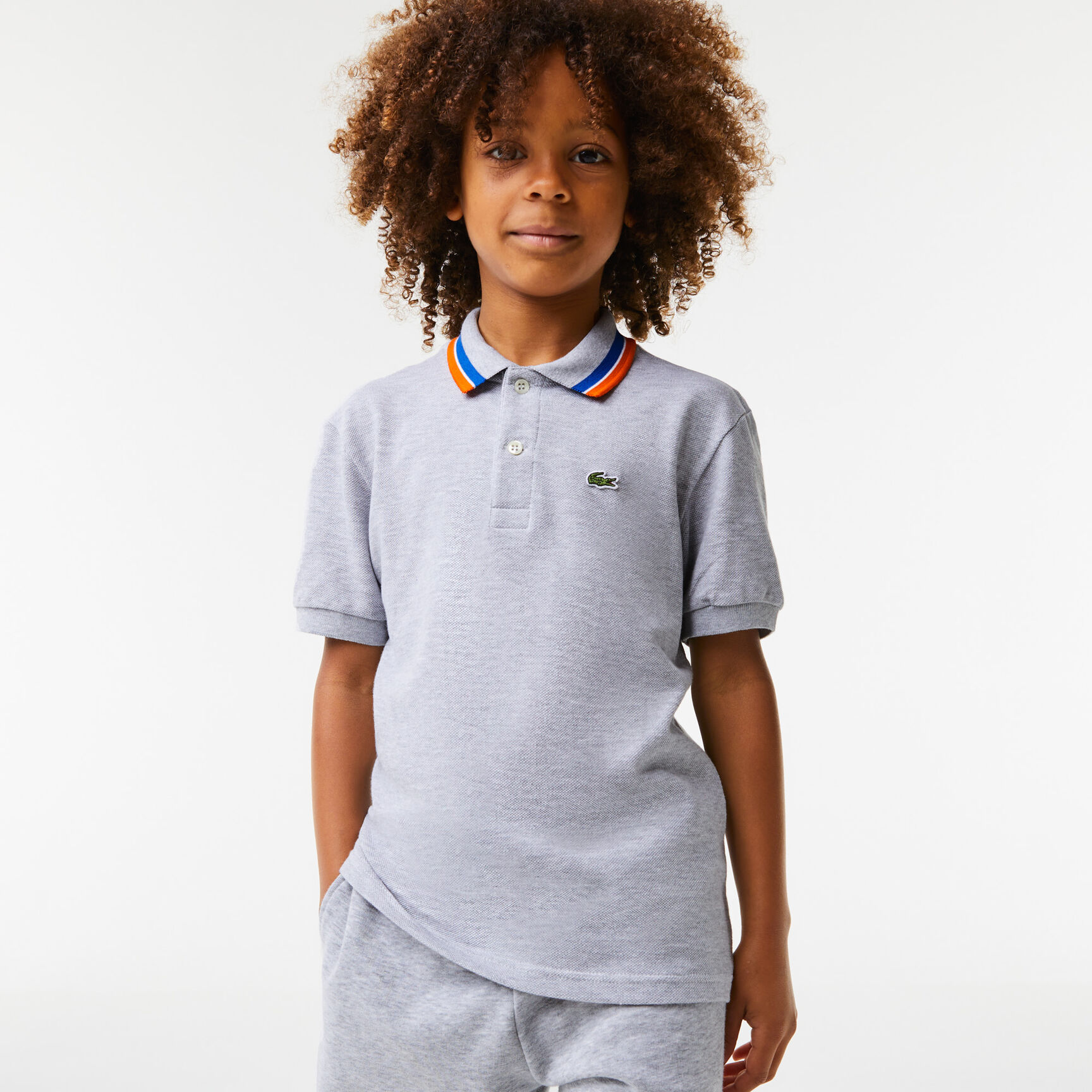 بولو للأولاد من لاكوست ذو ياقة ثلاثية الألوان مصنوع من القطن بيتي بيكيه Boys' Lacoste Tricolour Collar Cotton Petit Piqué Polo - PJ9702-00-W9D